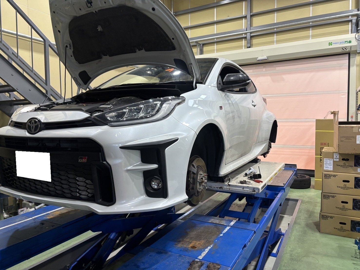 GXPA16 前期GRヤリスにHKS製パーツがフルセットされた車両が我々