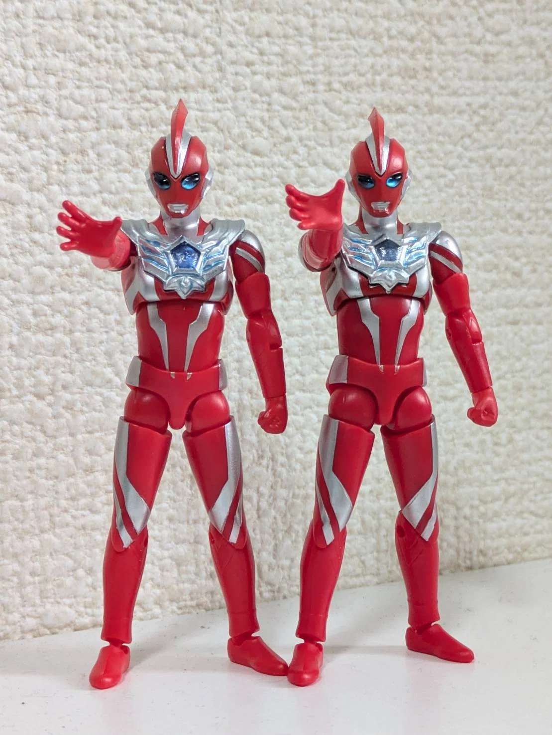 これ仕様？不良品？超動aウルトラマンでパッケージとあまりにも違い