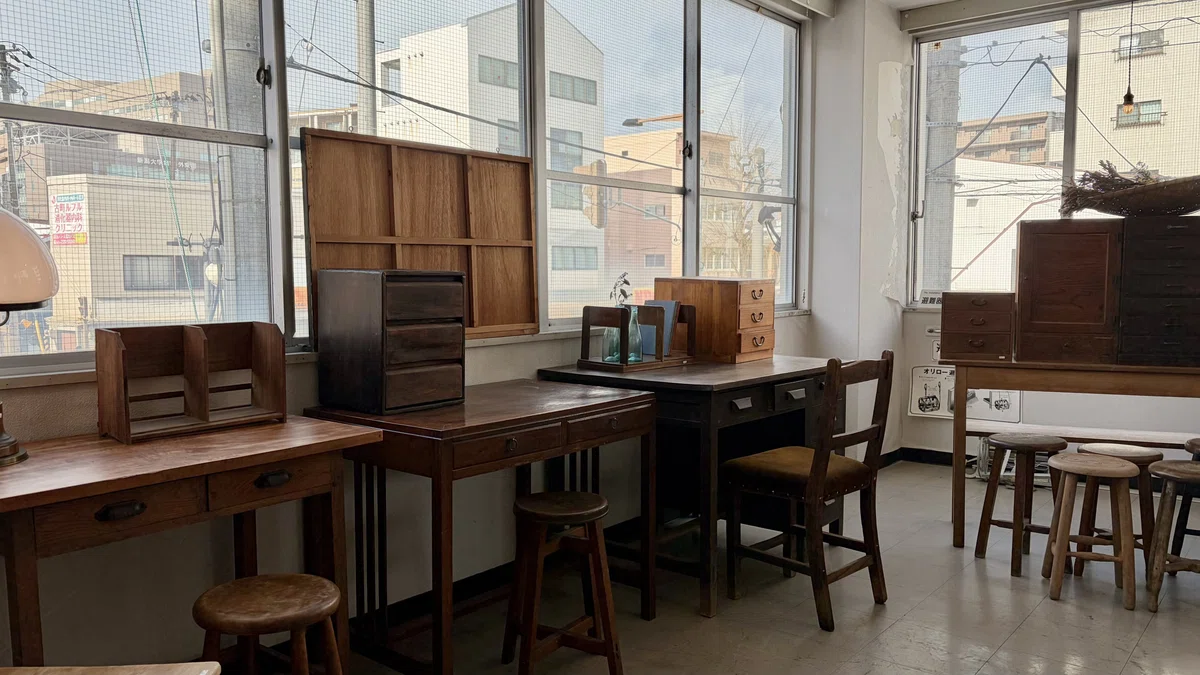 古道具店を散策する｜さとうえいか