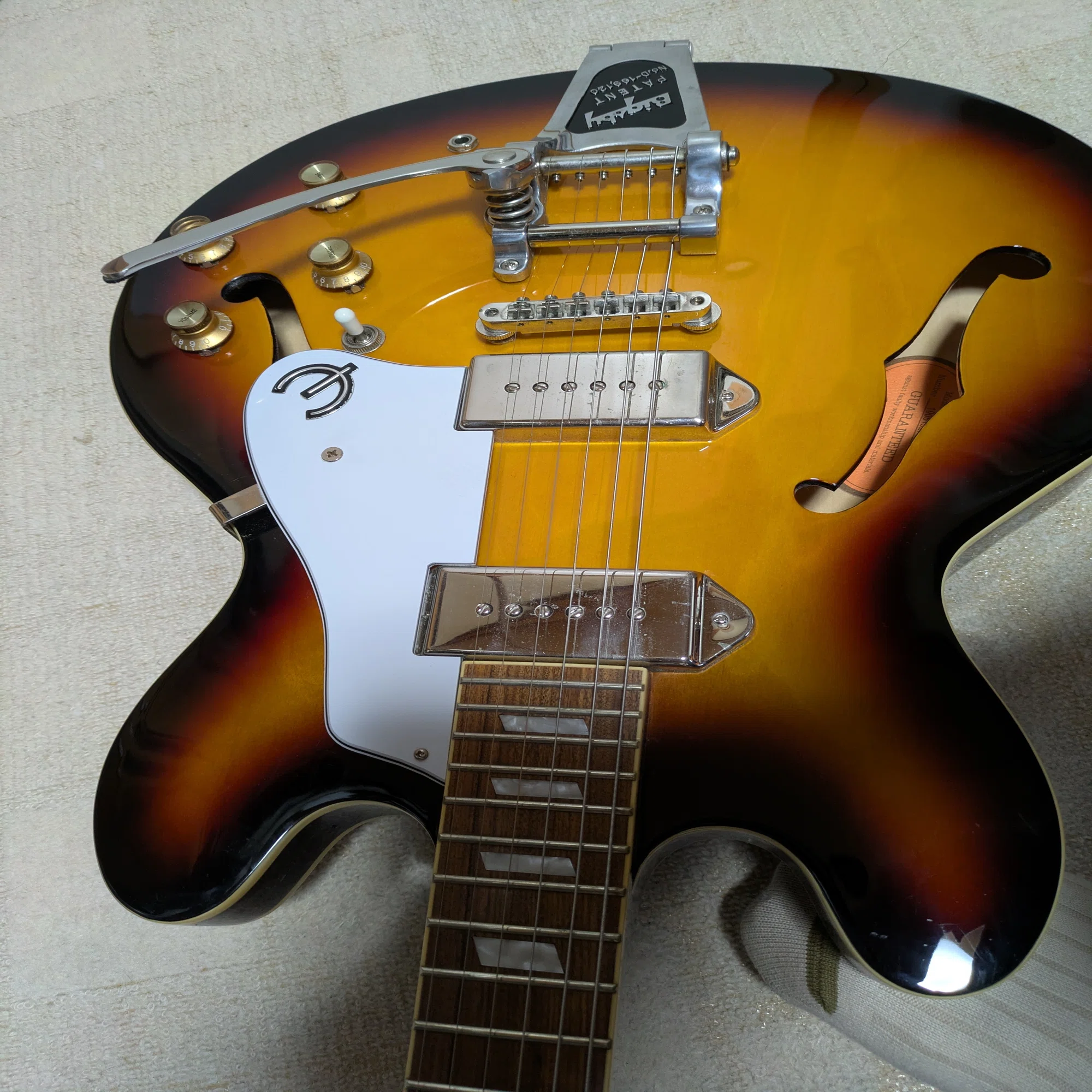 Epiphone Casino Bigsby Version 弦交換する｜ringo hiro