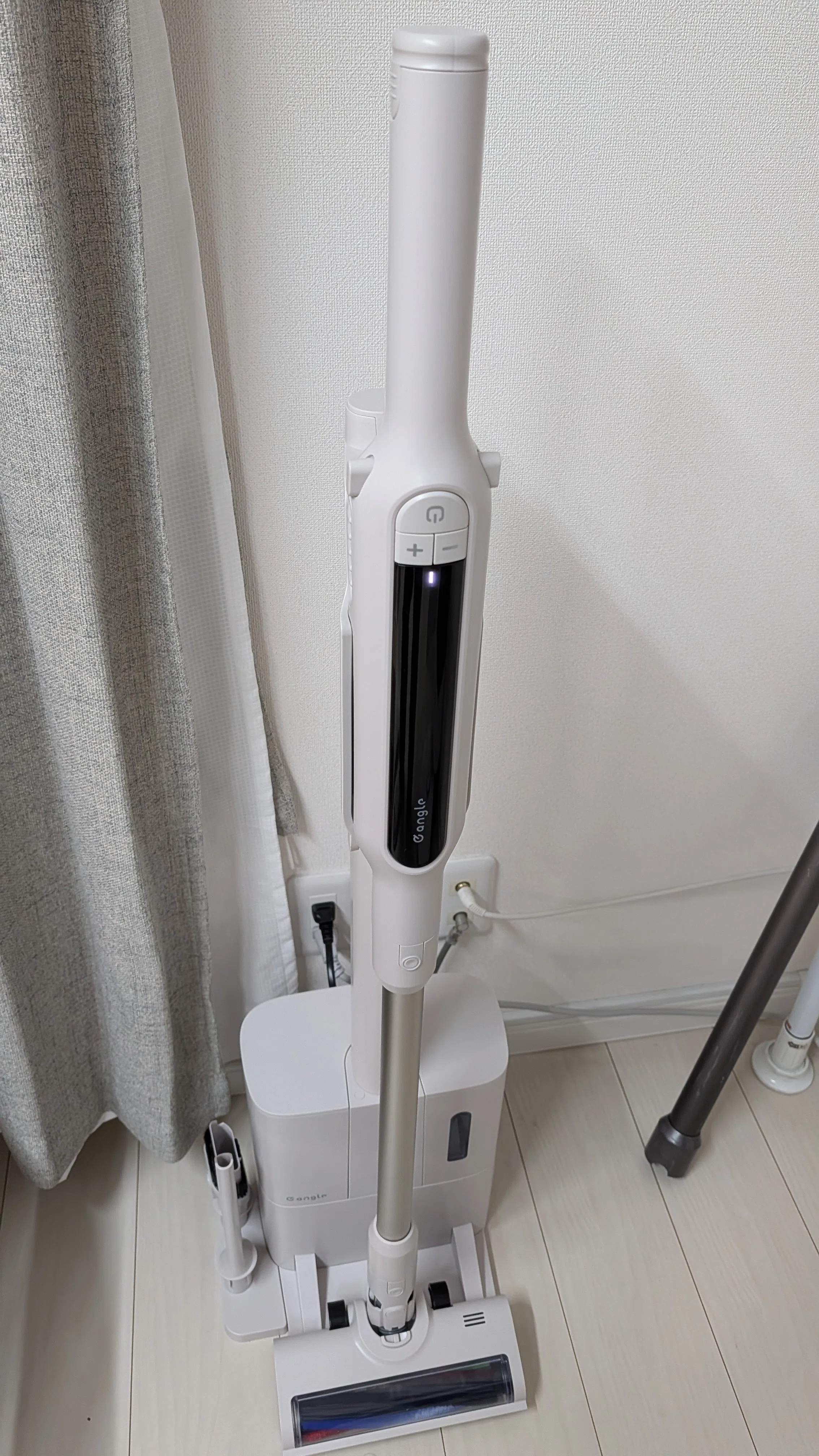 エディオン オリジナル掃除機 eangle ANGV-SCD15-A-WH 購入〜組み立て