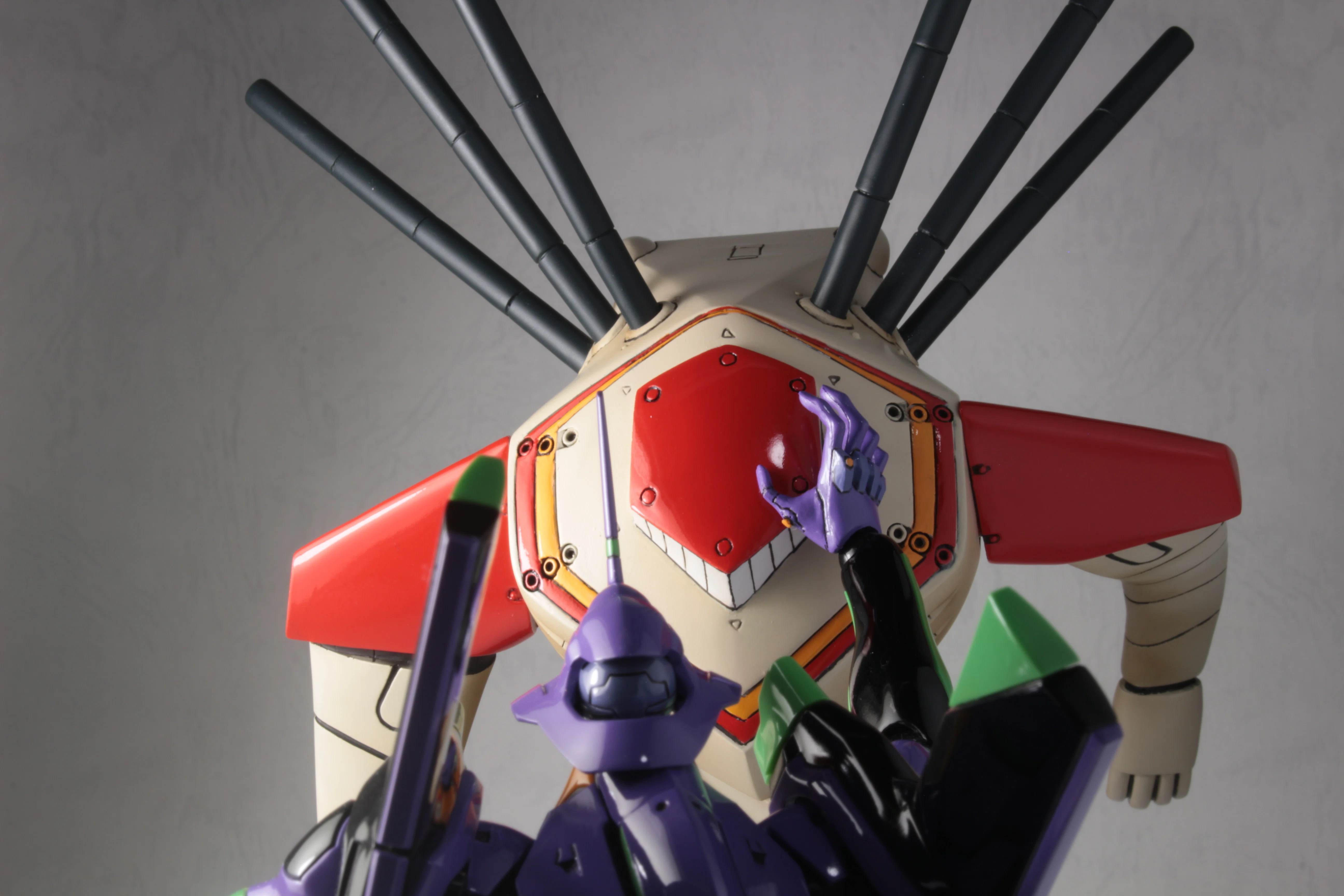 Celebration] A record of a garage kit assembly service building