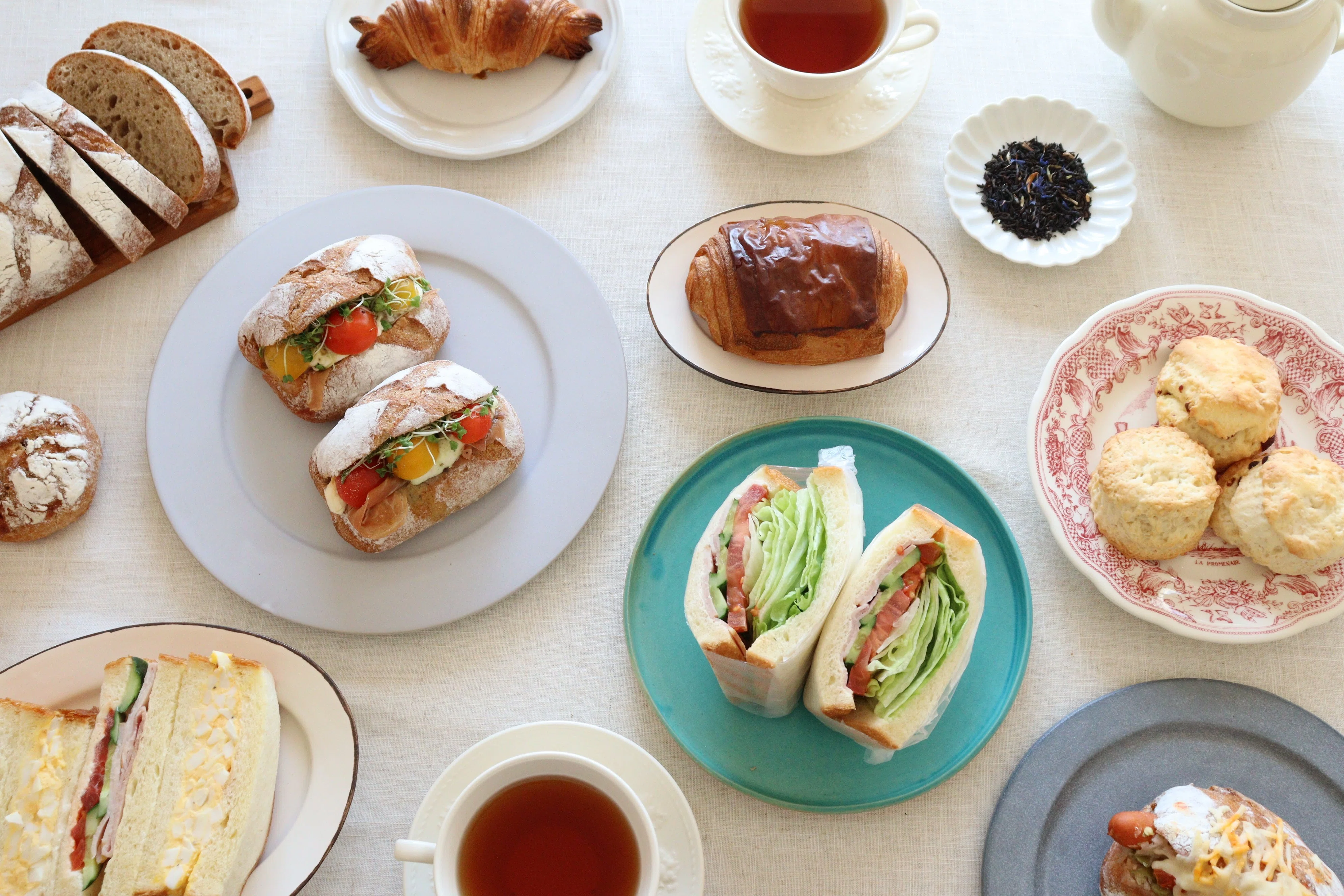 のすぽのパンマルシェ&TEA FES＞こだわりのパンと美味しい紅茶に