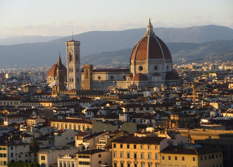 絵になるイタリアの風景｜ベンツの友