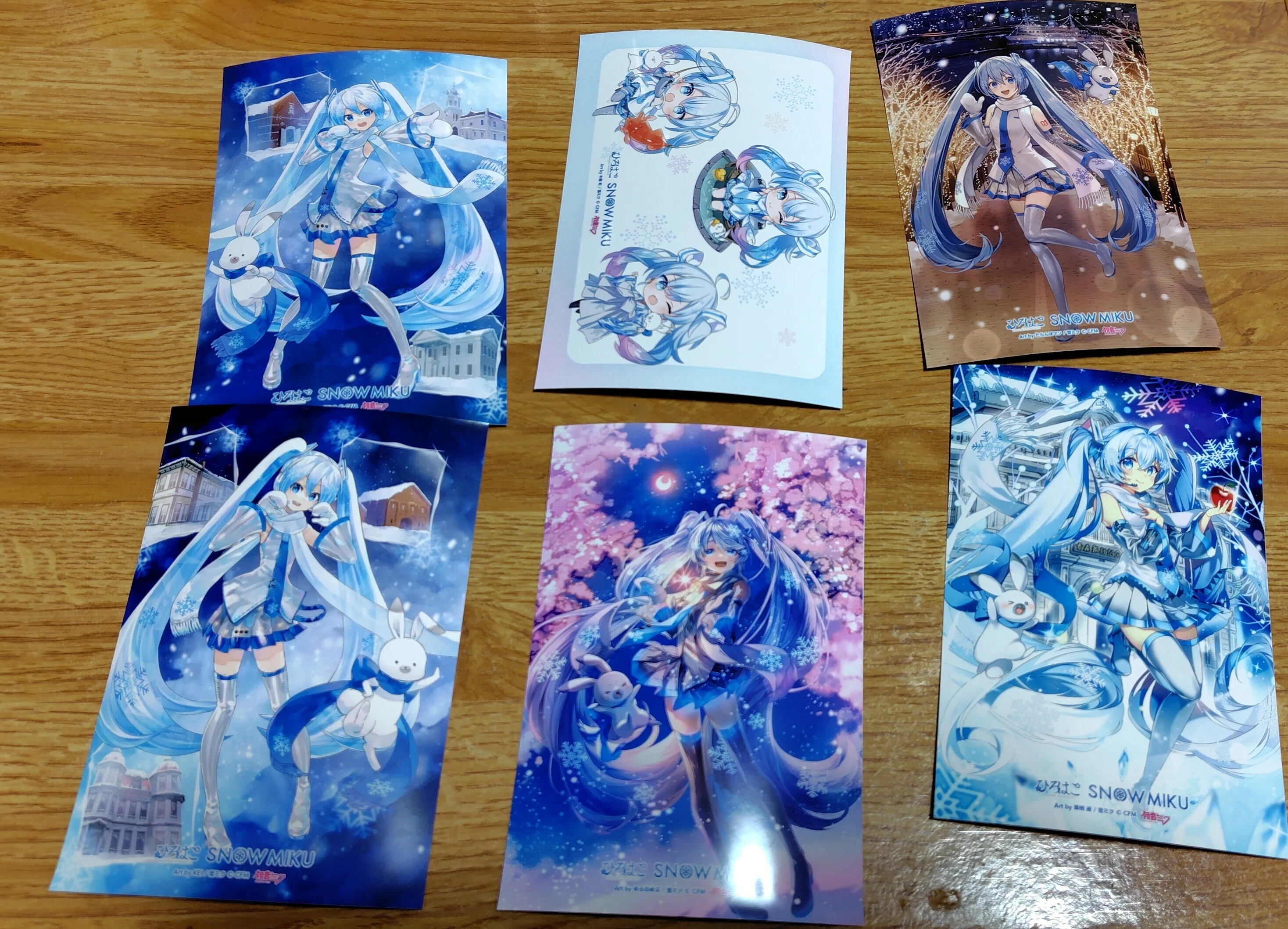 【入手困難品】MILGRAM ローソンプリント LAWSON ブロマイド ミコト 初音ミク LAWSON 50th LIVE プロマイドを買ってみたぞ！｜toyotaku3