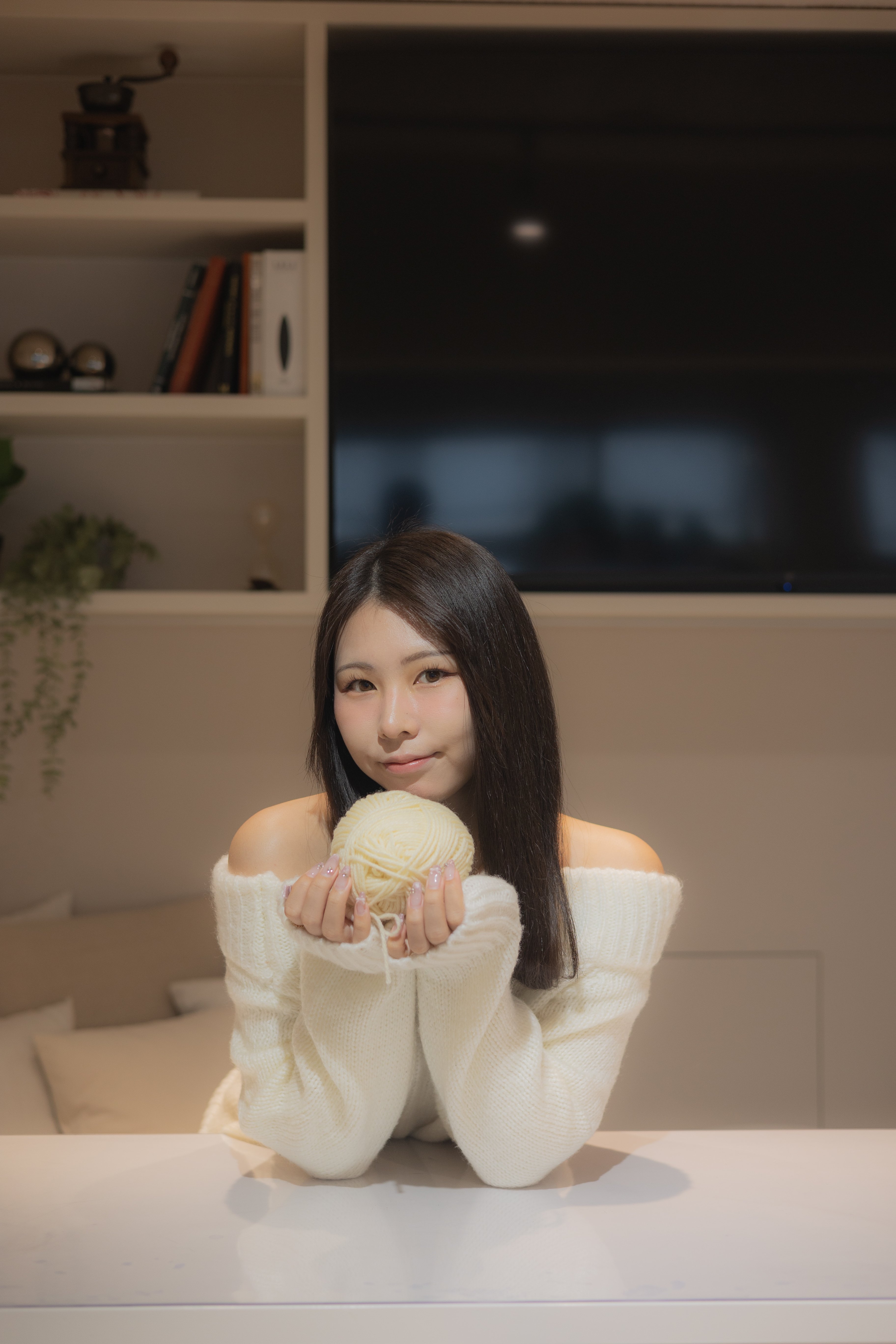 vol.466 オーストラリアから帰国したみーこさんと2026年初撮影。｜緋色