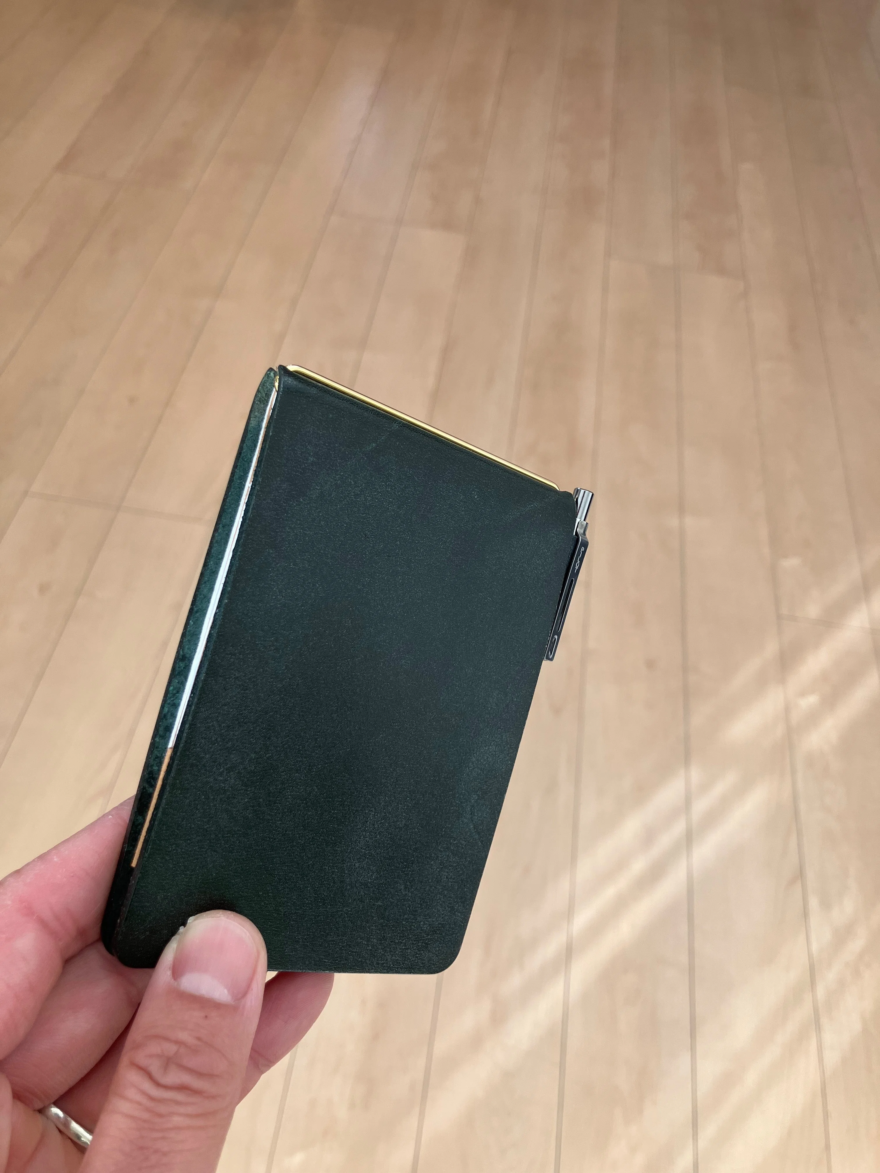 ミニマルを追求したオシャレなメモ帳【Hooking memo】のご紹介｜jen