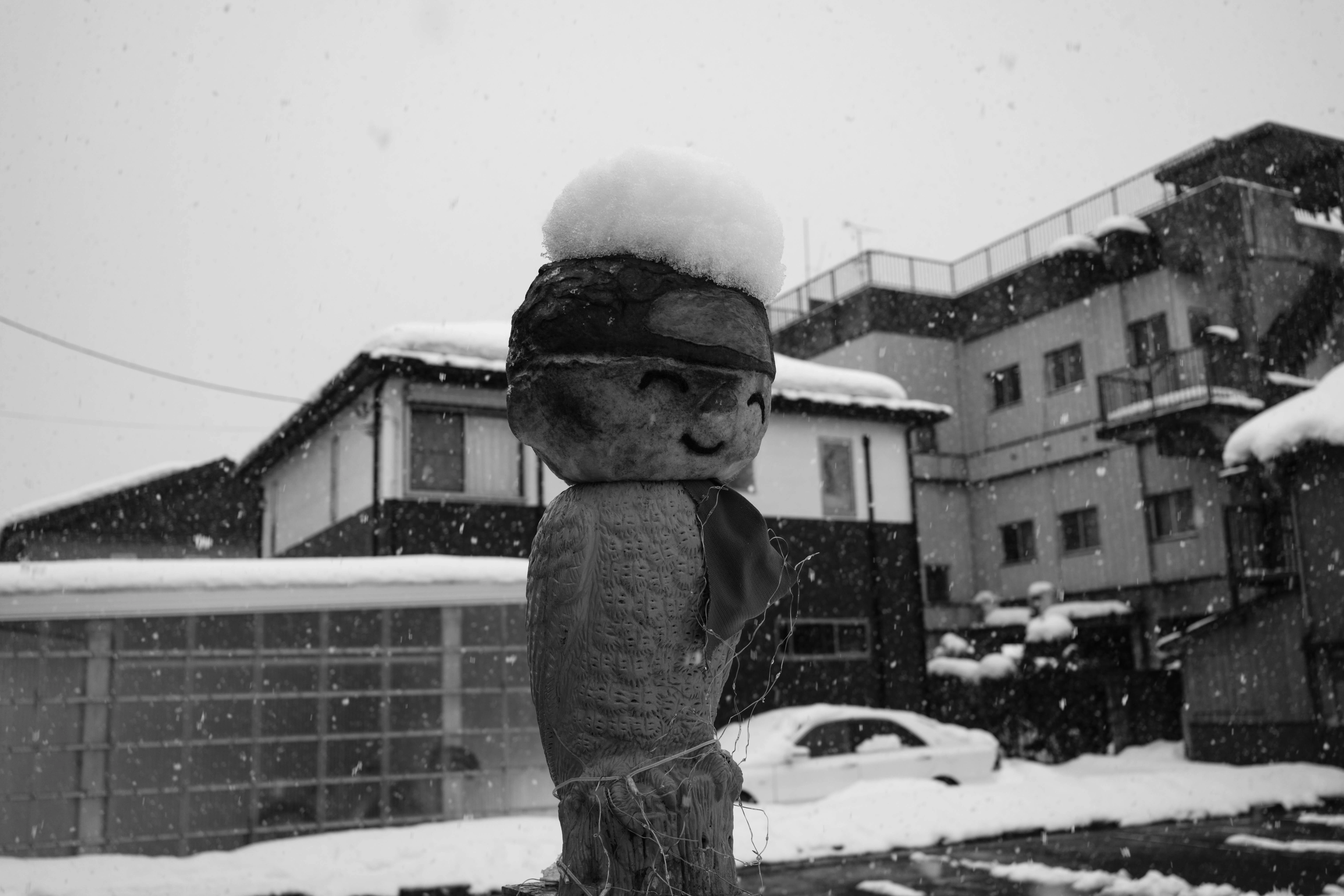 FUJIFILM X-E5 / ACROSで写す雪の日｜chiba