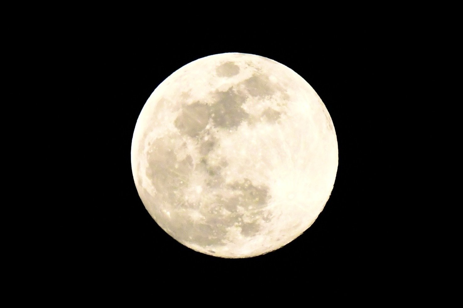 2月の満月はスノームーン｜something blue