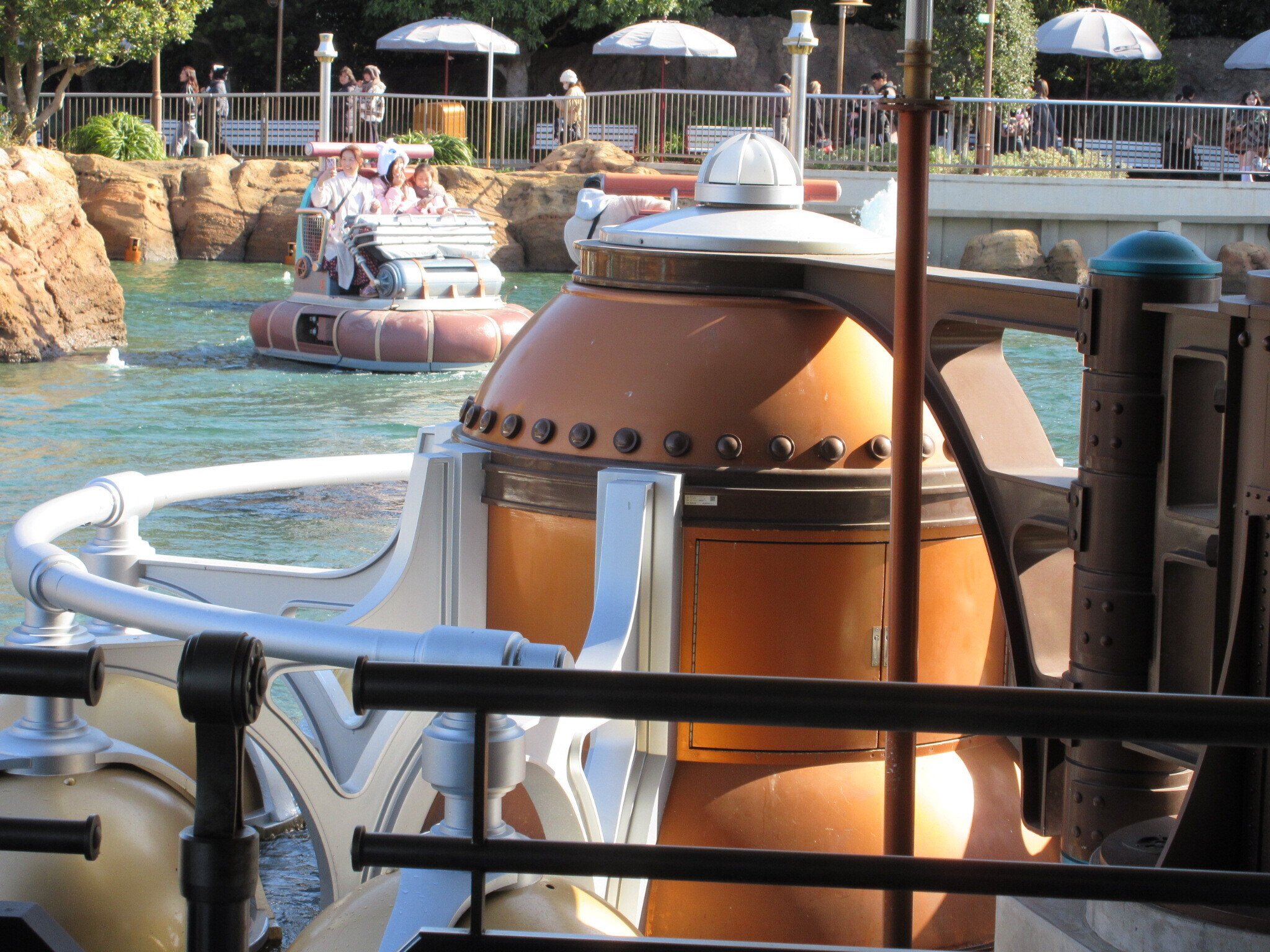 ウォータービークルの試乗体験とゲストの任務【アクアトピア】｜シー