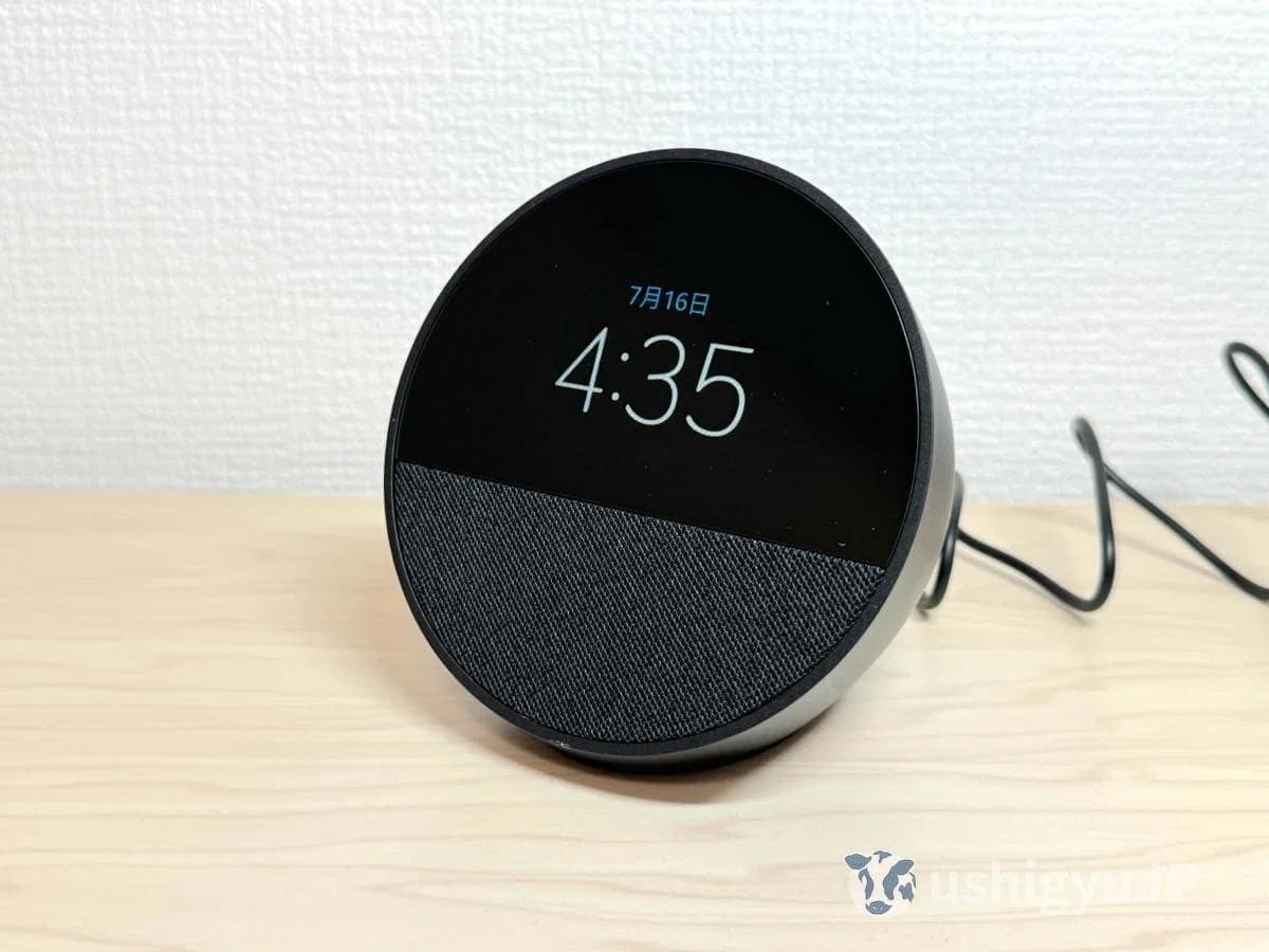 Echo Spotレビュー！できること・できないことをくわしく解説。寝室に