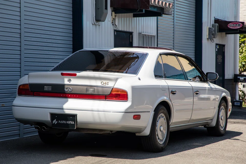 日産から発売された初代『インフィニティQ45』の魅力！！｜gang