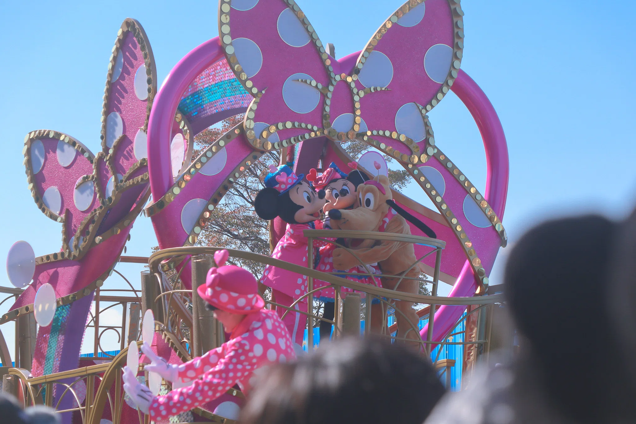 ピンク色のディズニーランド🏰｜miyu