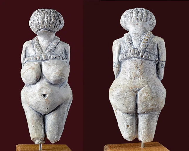 旧石器時代 原始 人 女性 旧石器時代の狩り
