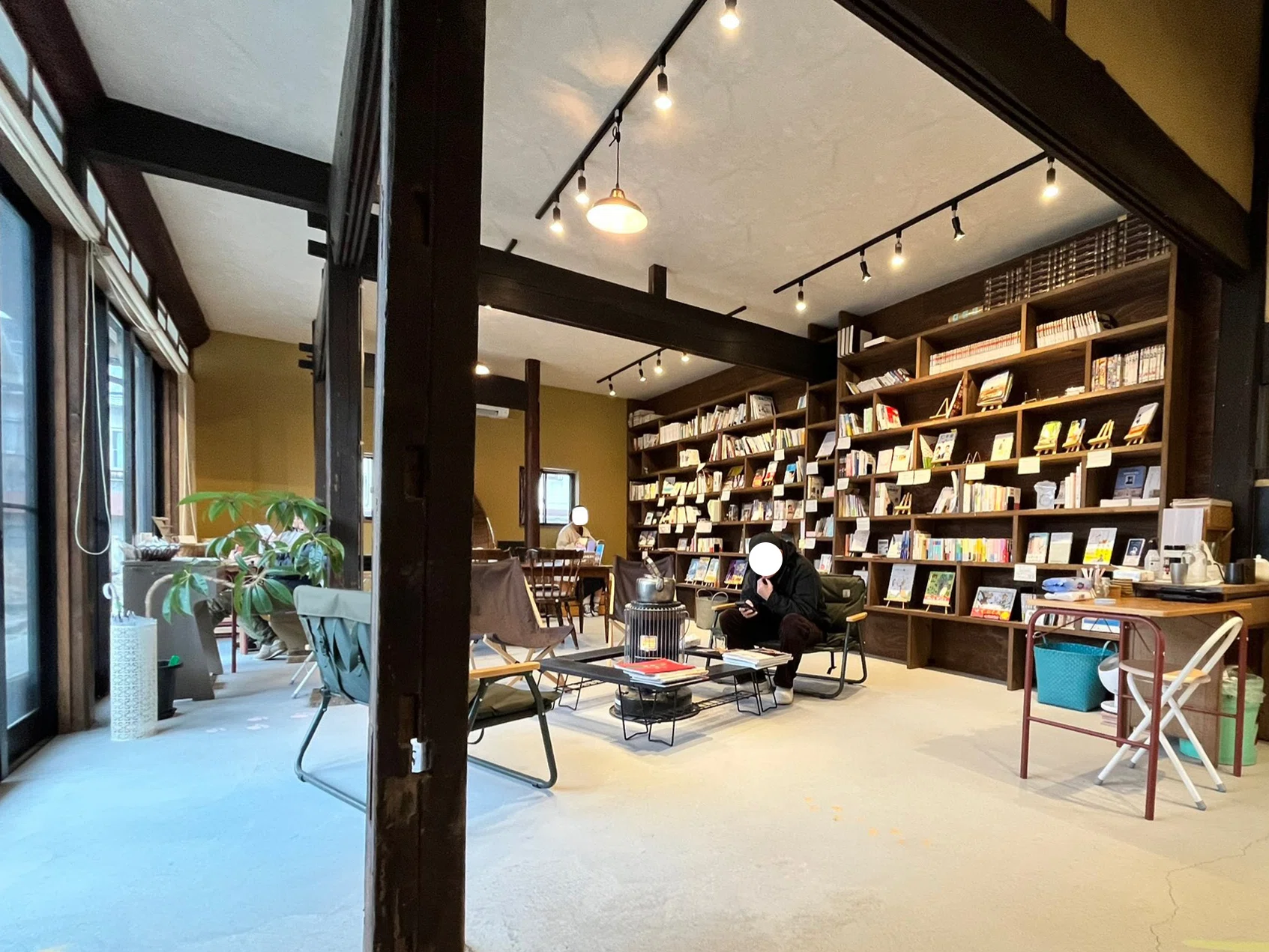 島の本屋さん「MIN-NANO BOOKS」の居心地が良くて、棚主になろうと決め