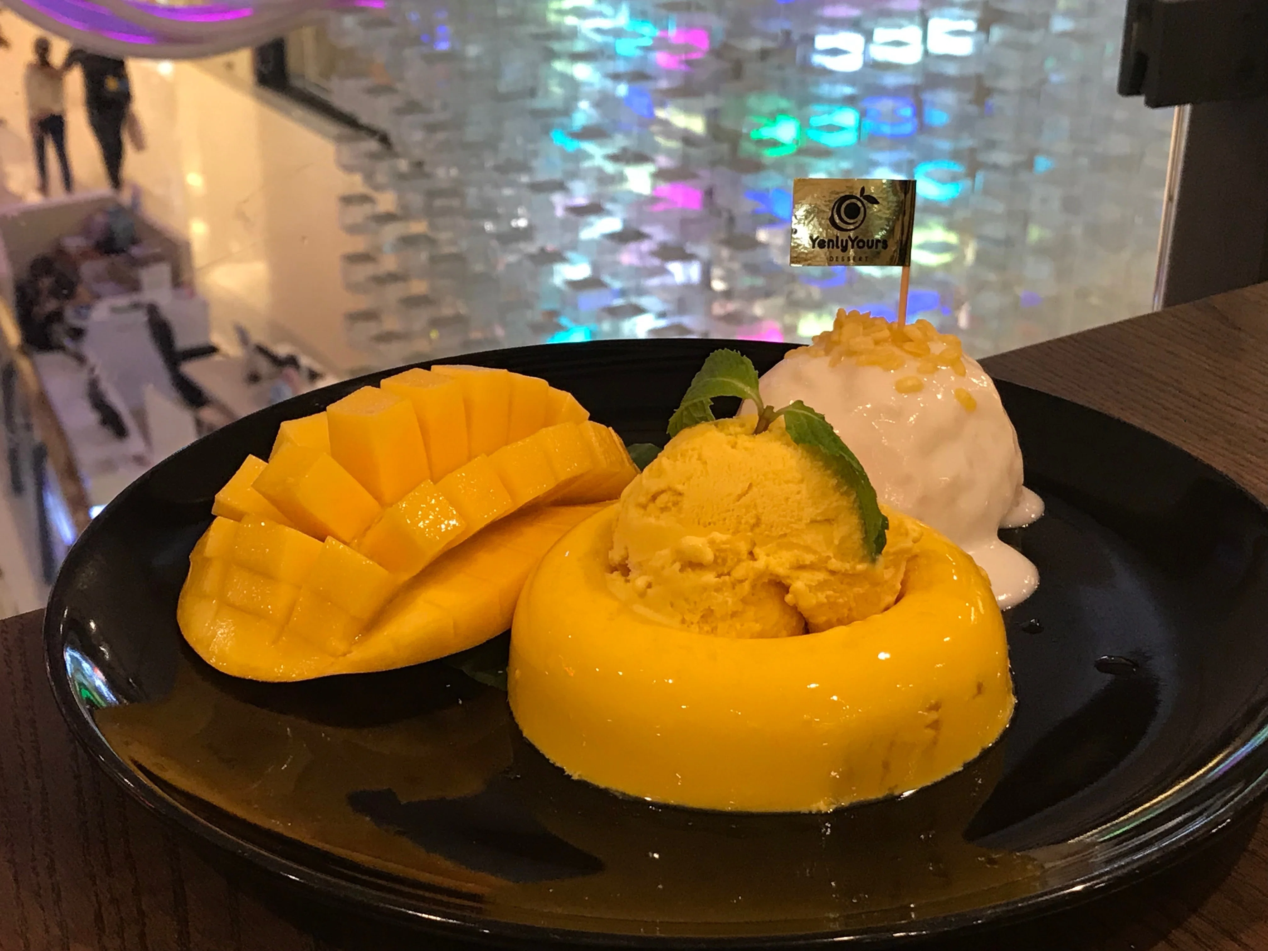 バンコク着いたら直行したい！タイの国民的デザート『カオニャオ
