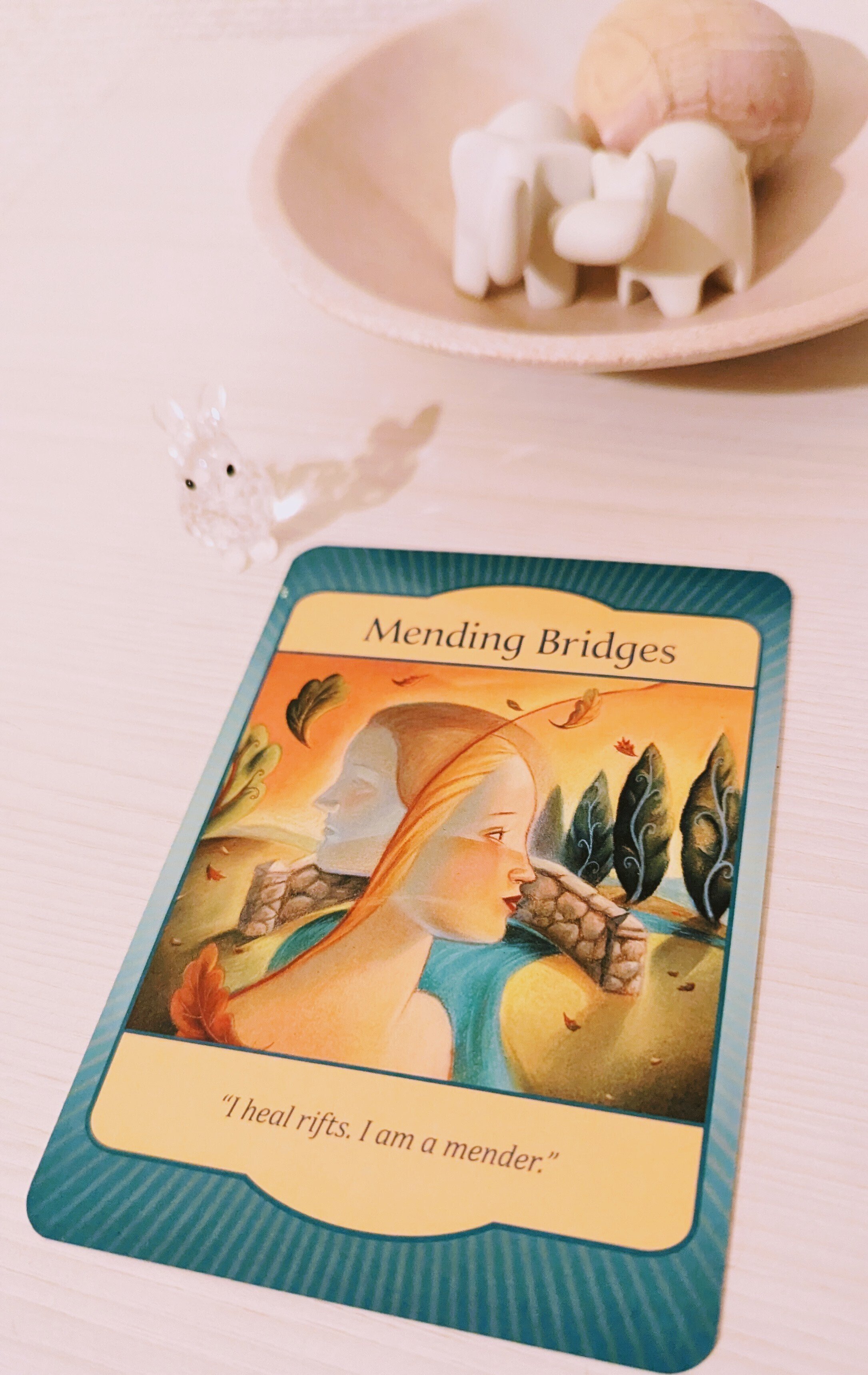 英語講師が解説】オラクルカード英語：Mending Bridges｜Maiko🌙星と