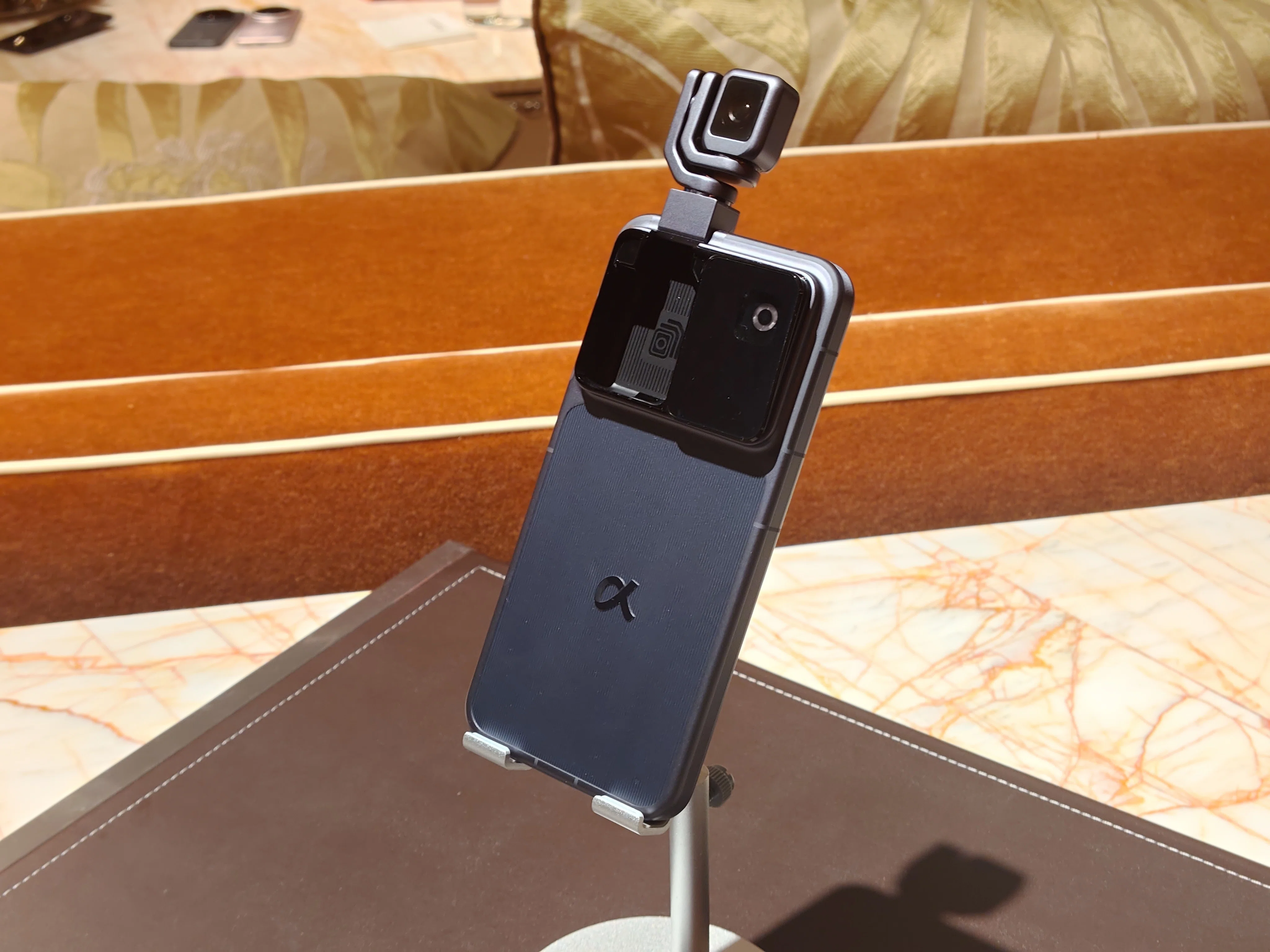 意外にもスマホをたくさん見れたCES2026｜山根康宏 | 香港在住携帯電話