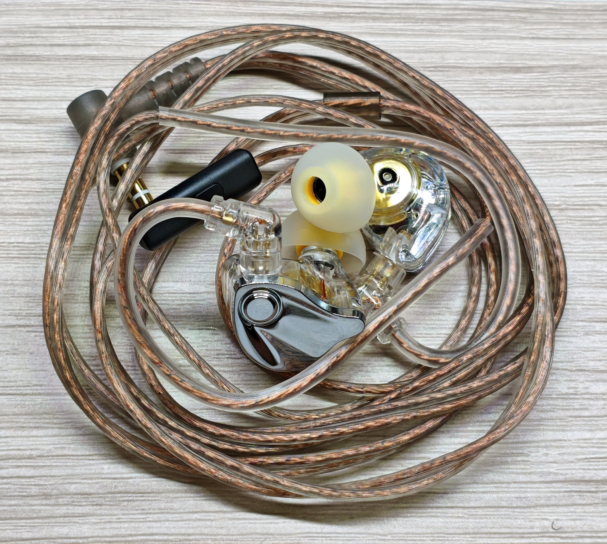 □CCA Xyrra 紹介｜イヤホンジャックと豆🐒@ポタオデ