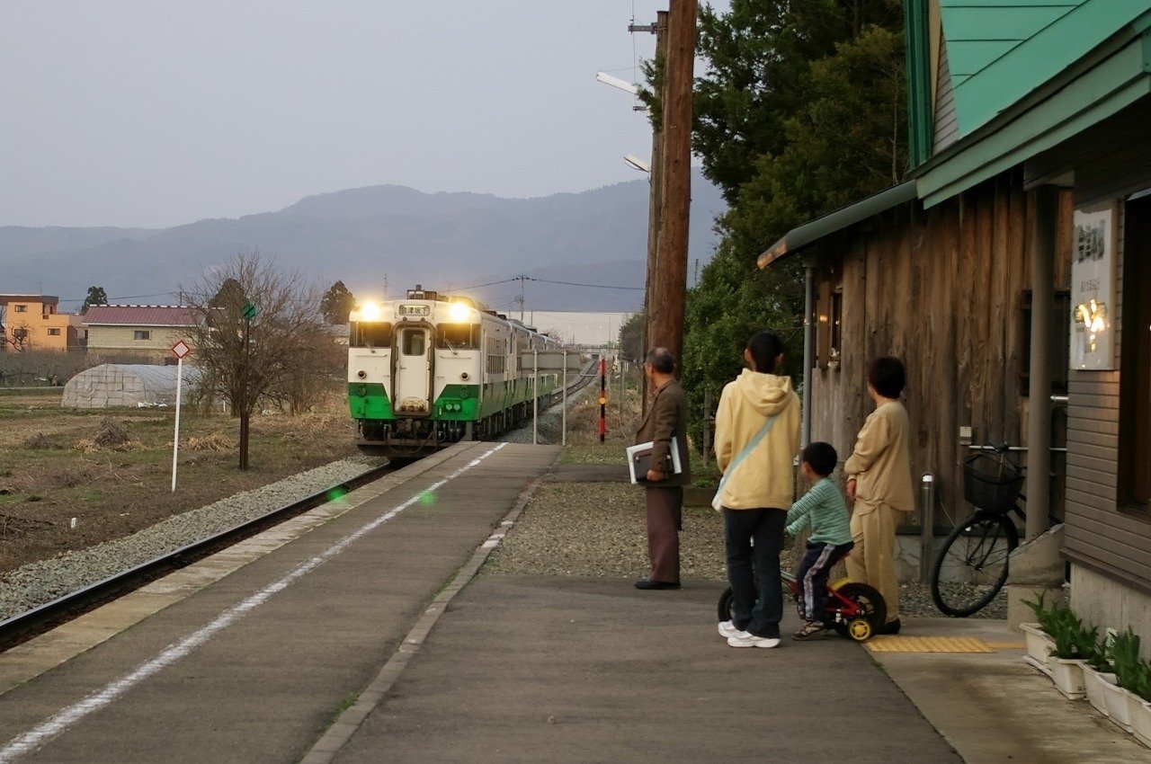 只見線のあるまちにて#この駅がすき：会津本郷駅｜はがきよし