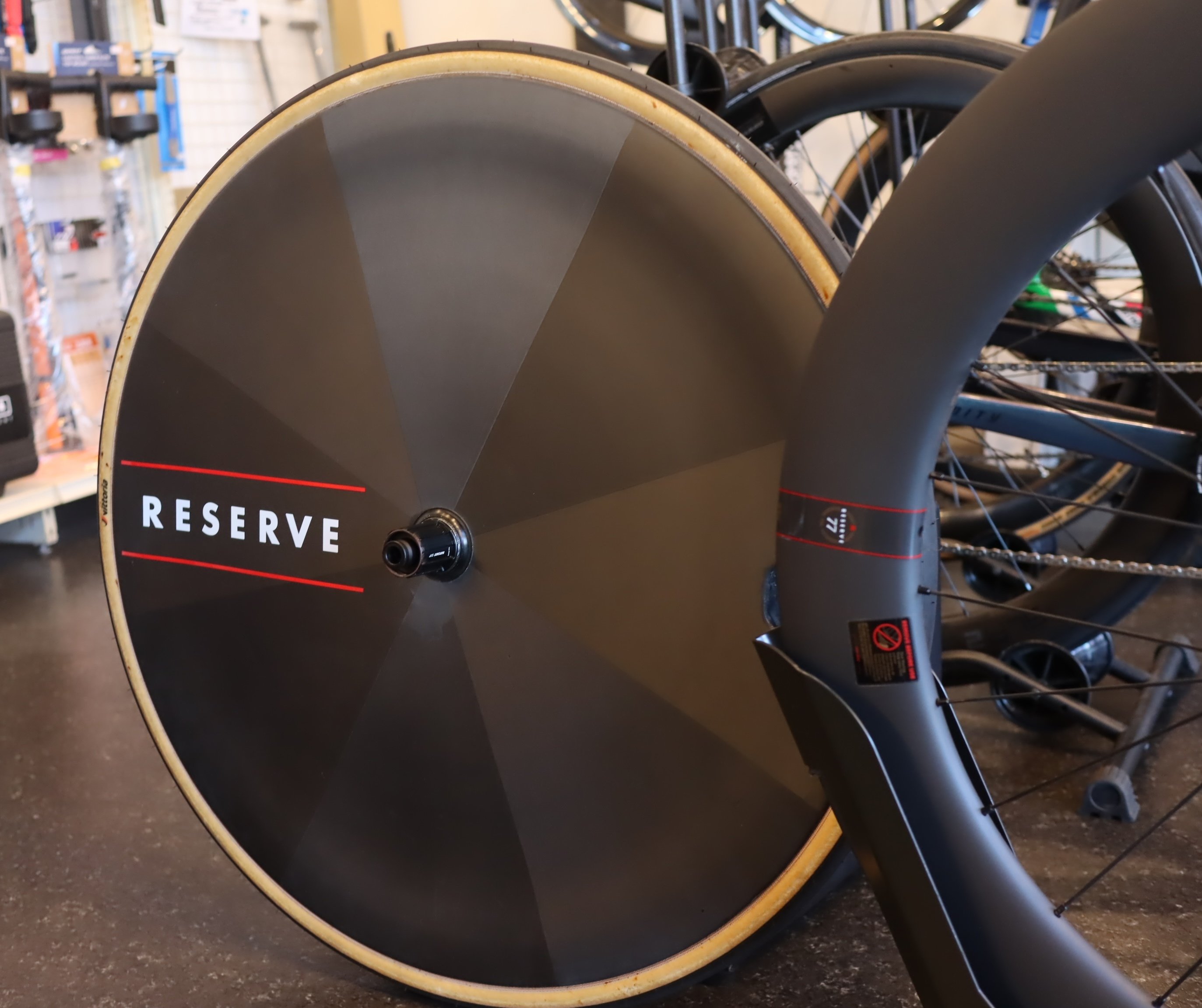 試乗ホイール特価販売③】Reserve 77/DISC フロント未使用品 15%OFF