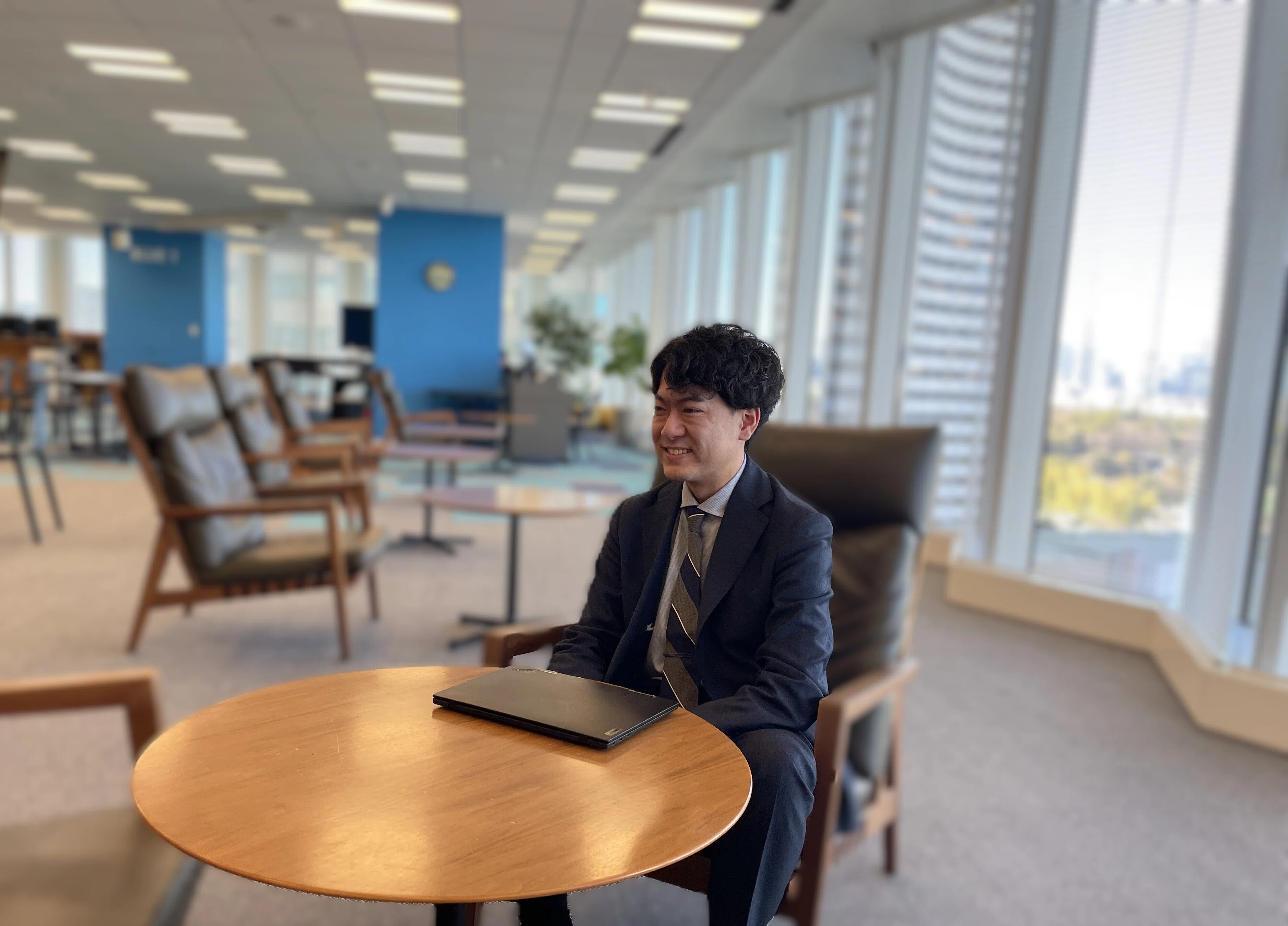 思考の深さが想像を超えていた」安定を捨てた僕が、入社2年で手に入れ