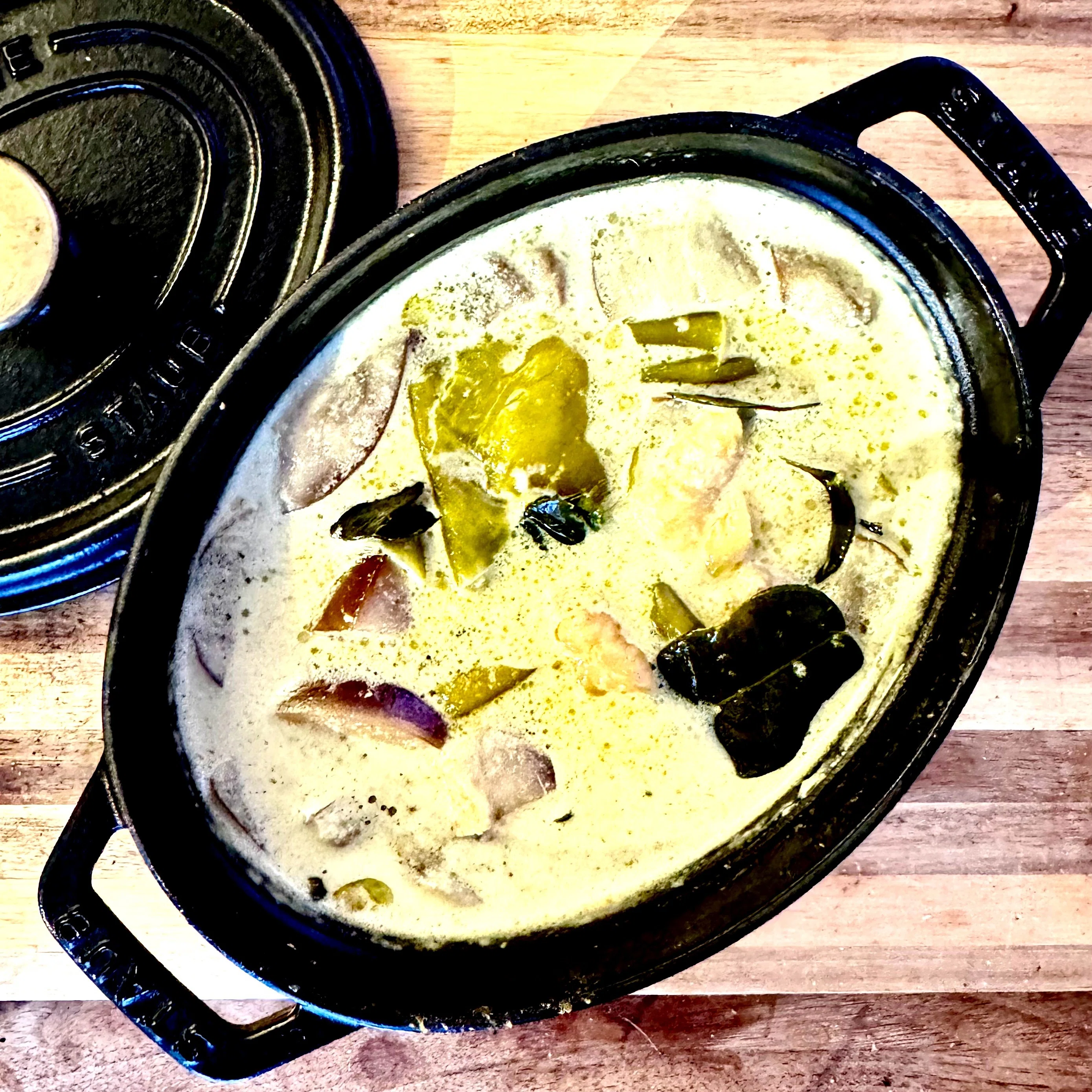 STAUB　17cm　オーバル　激レア ストウブ オーバル17 旧デザイン 【公式通販】