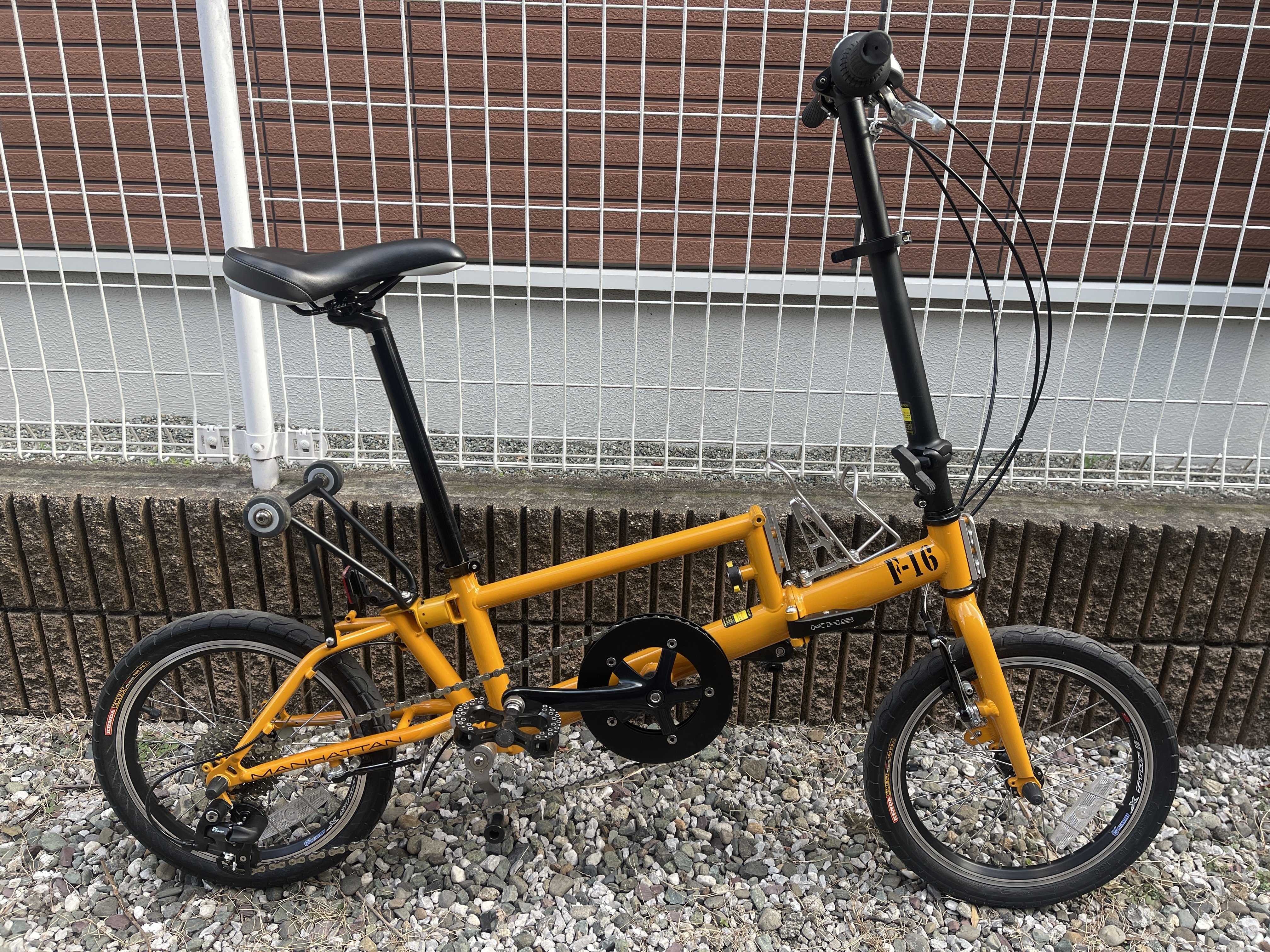 こんちくわ、マンハッタンF-16さん。｜猫だいすき