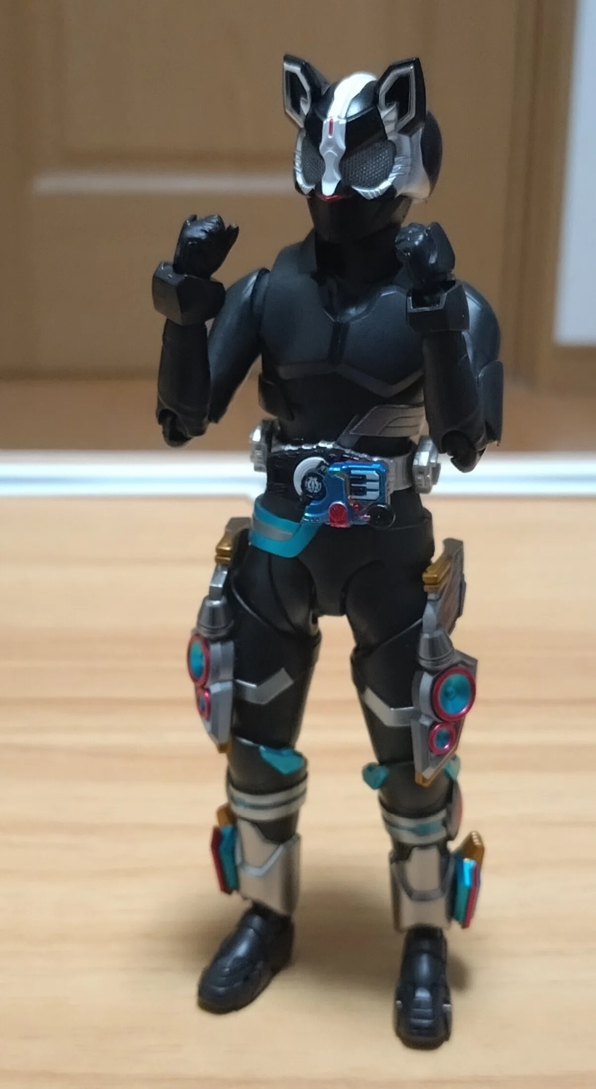 S.H.Figuarts 仮面ライダーナーゴ エントリーレイズフォーム 
