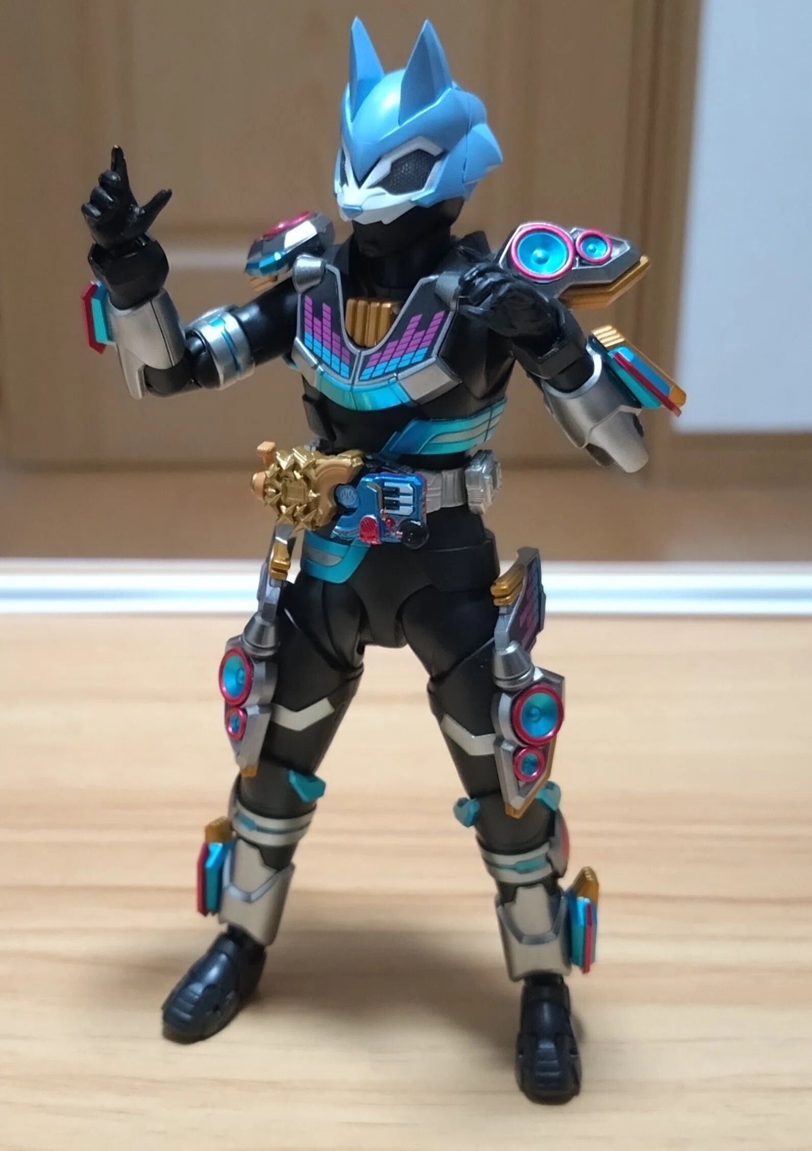 S.H.Figuarts 仮面ライダーナーゴ エントリーレイズフォーム
