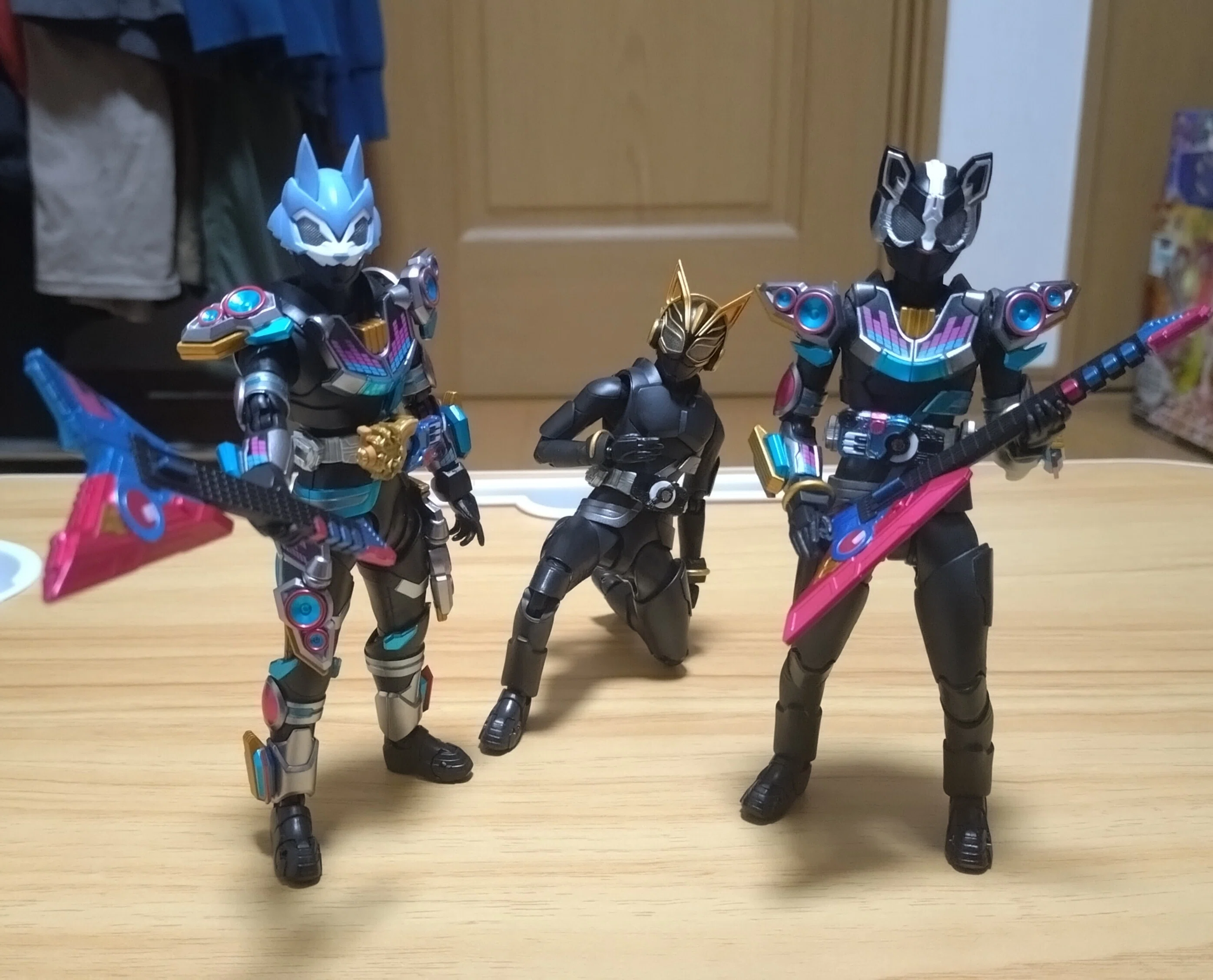S.H.Figuarts 仮面ライダーナーゴ エントリーレイズフォーム