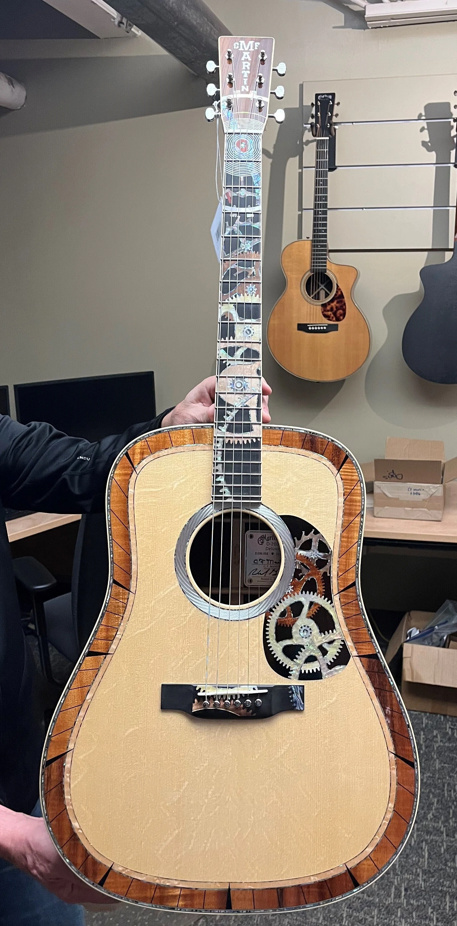 最近のビックリ、どこまで行くのか？！Martin D-45、＂Project 91＂の