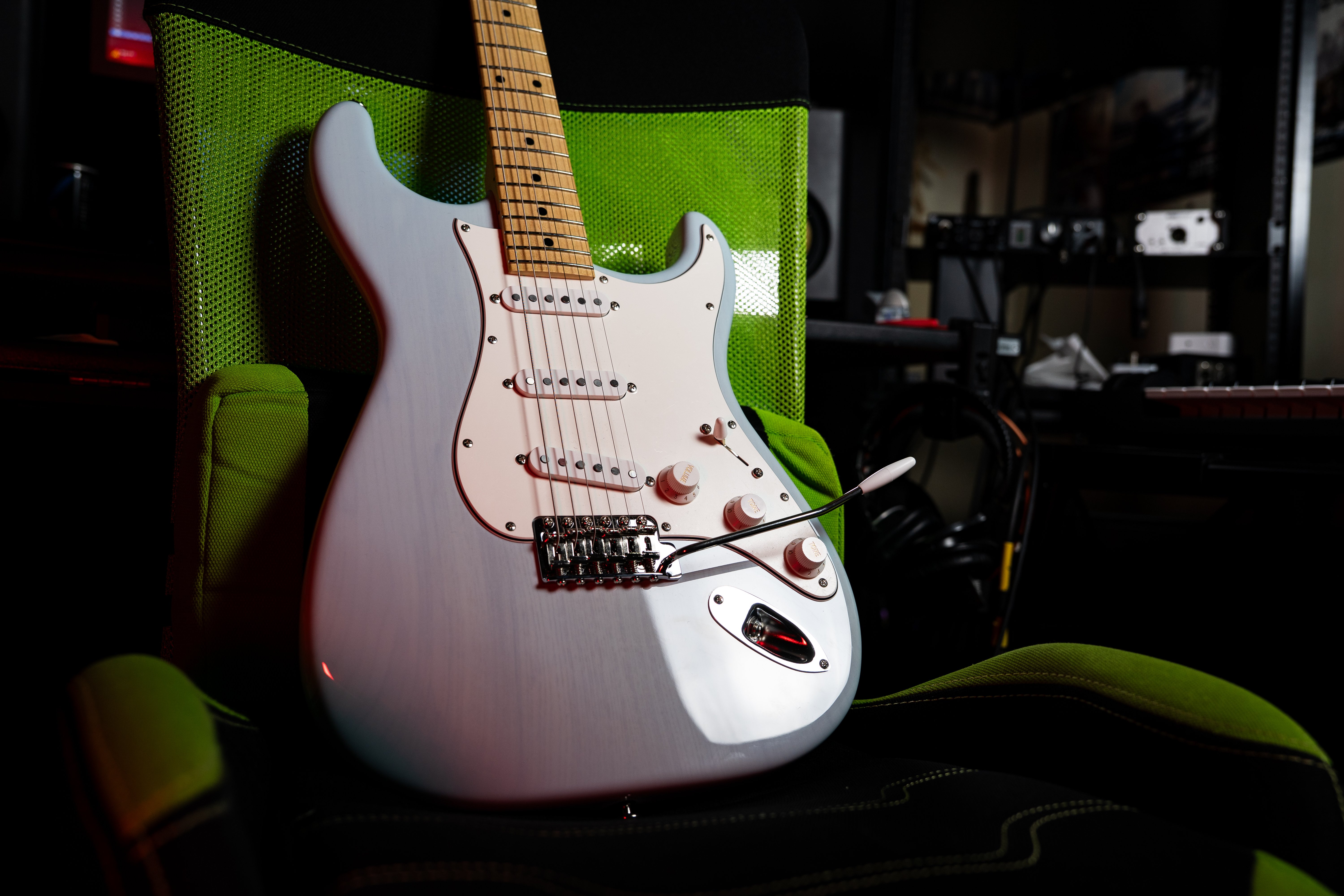 ギターが増えた｜Lateral Lab.