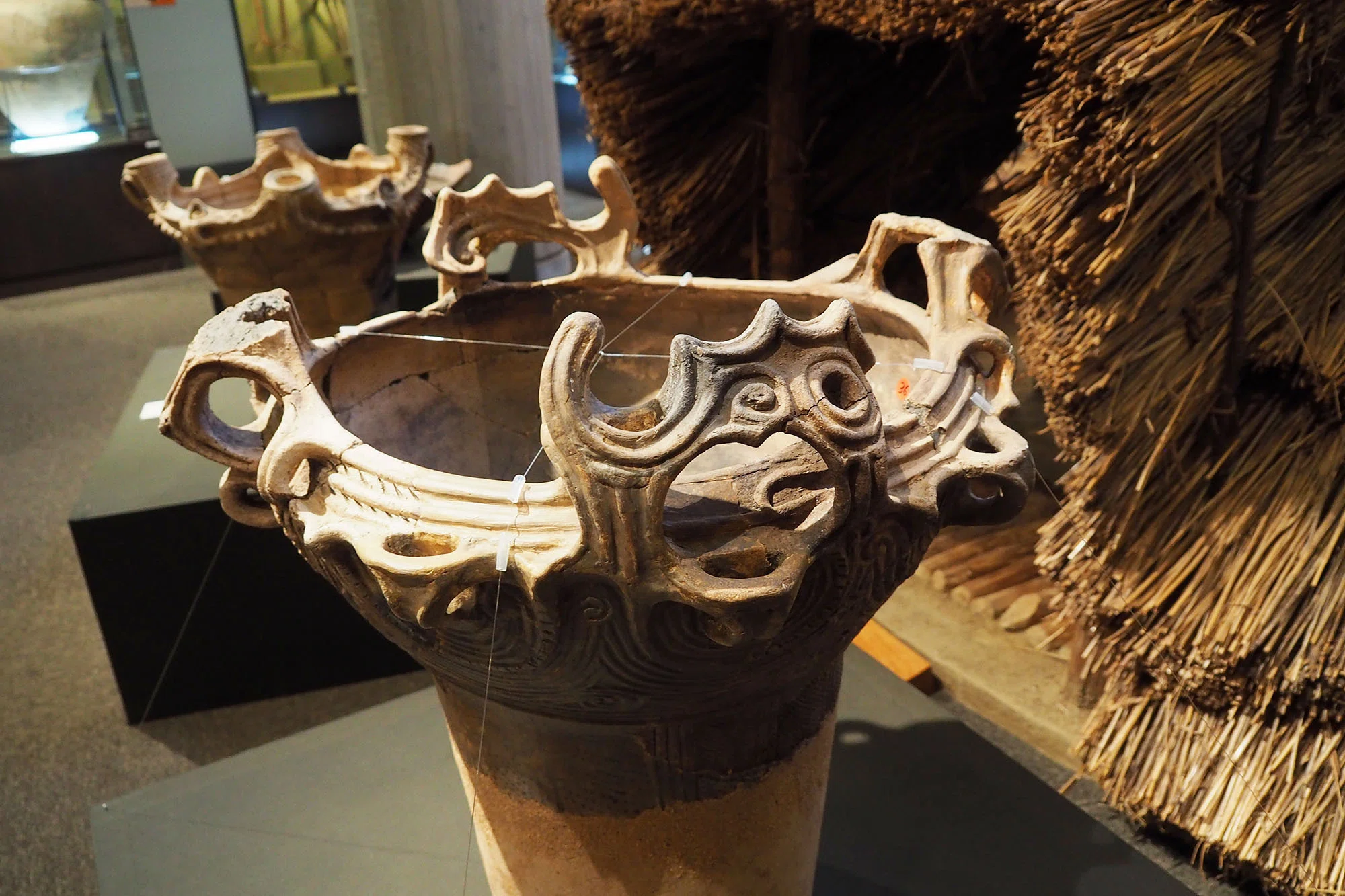 火焔型土器のルーツの圧倒的な物量ーやないづ縄文館[JOMOSEUM]｜土