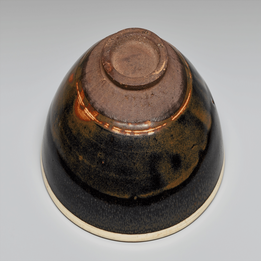 重文 白縁油滴天目茶碗【藤田美術館100選-8】｜藤田美術館