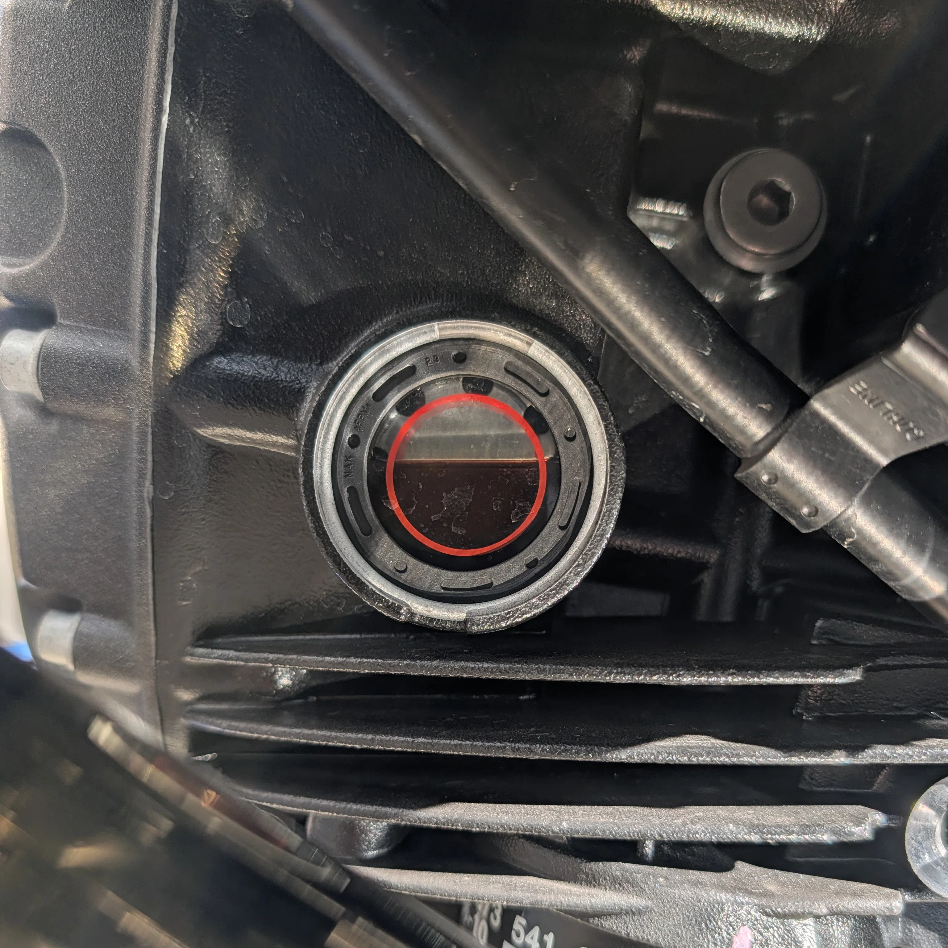 R12 nineTのオイル交換で絶望した話｜smith02a