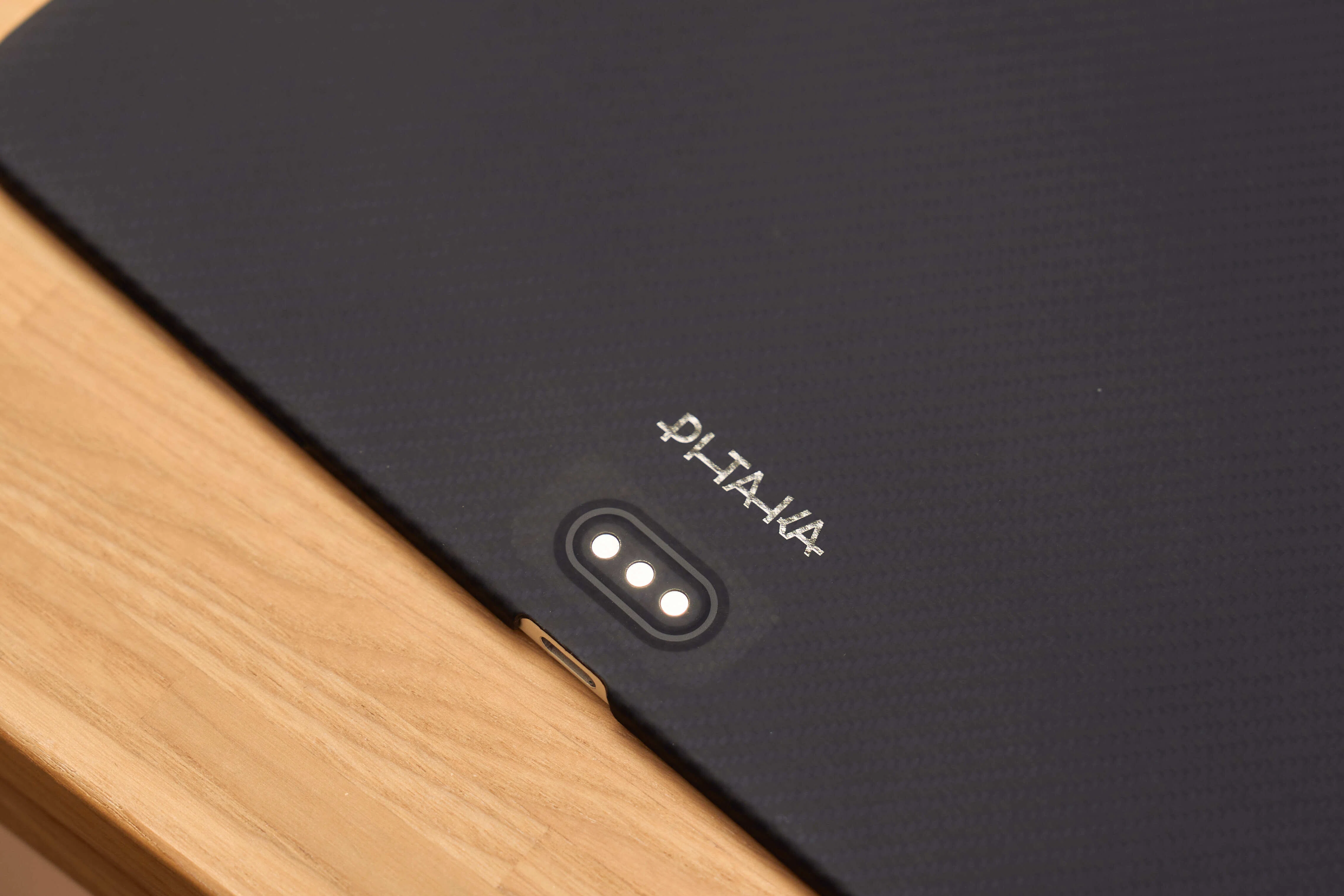 PITAKA Air Case for iPad Pro（M4/M5対応）レビュー | 0.6mmの極薄で