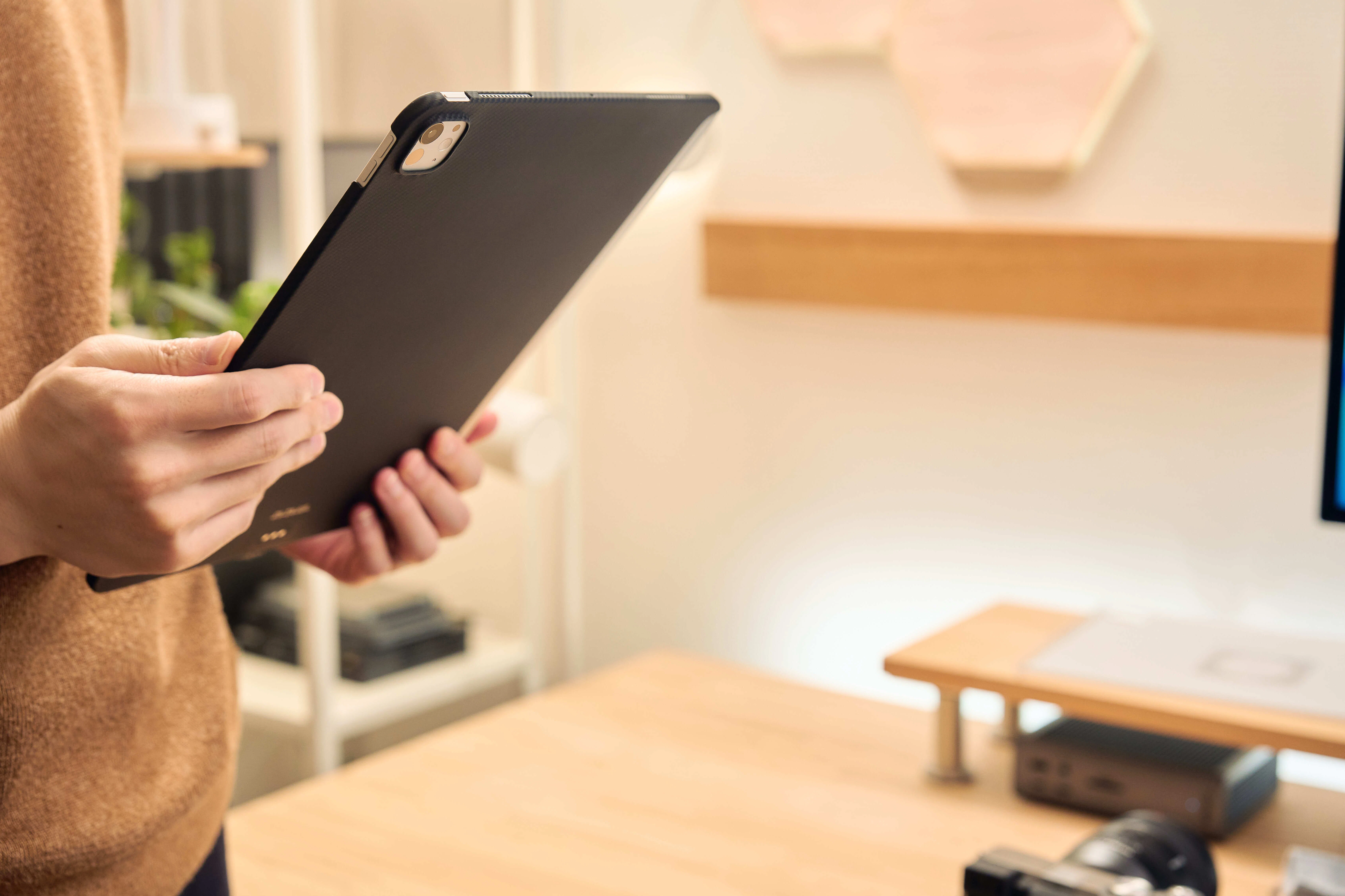 PITAKA Air Case for iPad Pro（M4/M5対応）レビュー | 0.6mmの極薄で