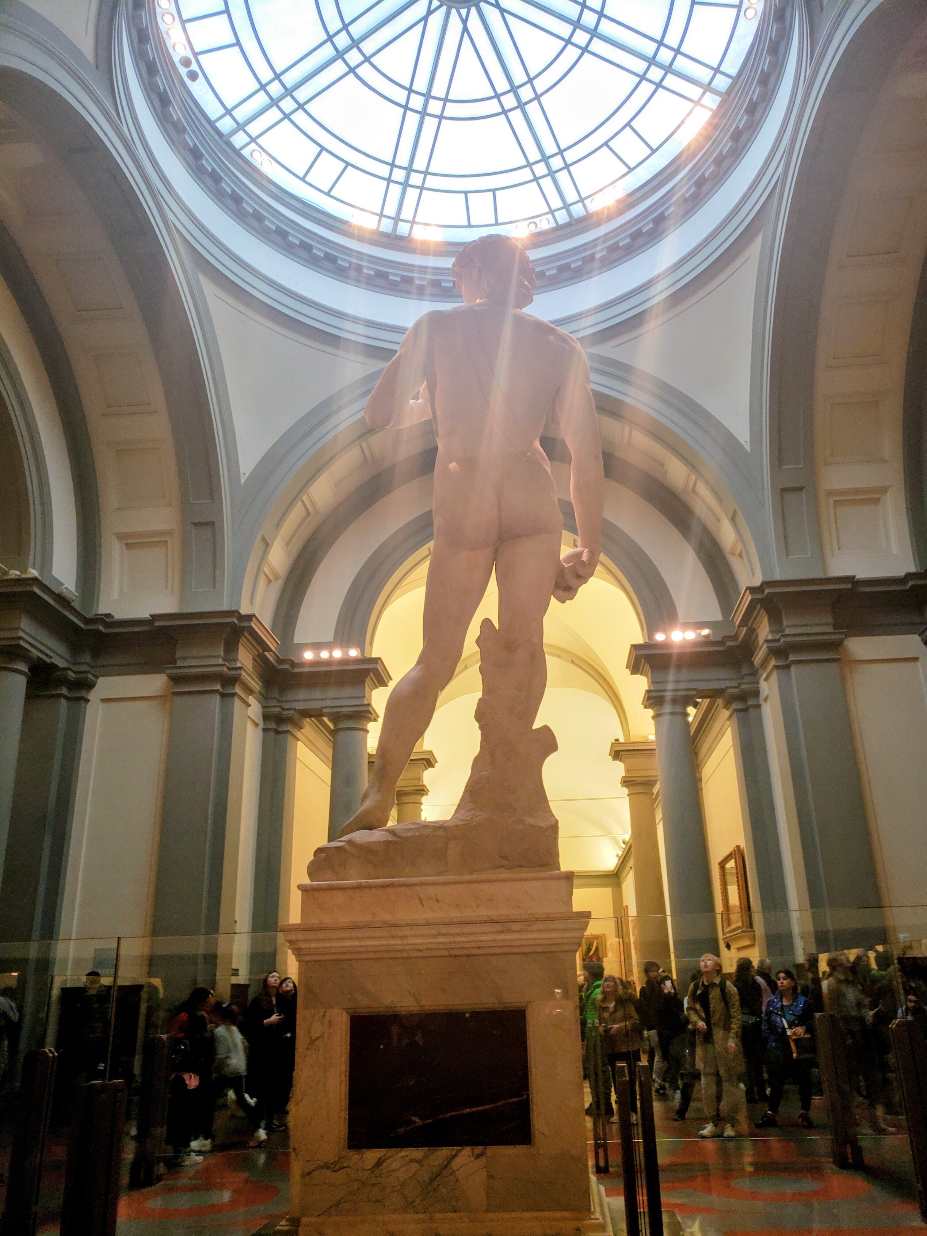 ミラノ五輪】芸術、コーヒー休憩、イタリア人を本気にさせるもの｜街角