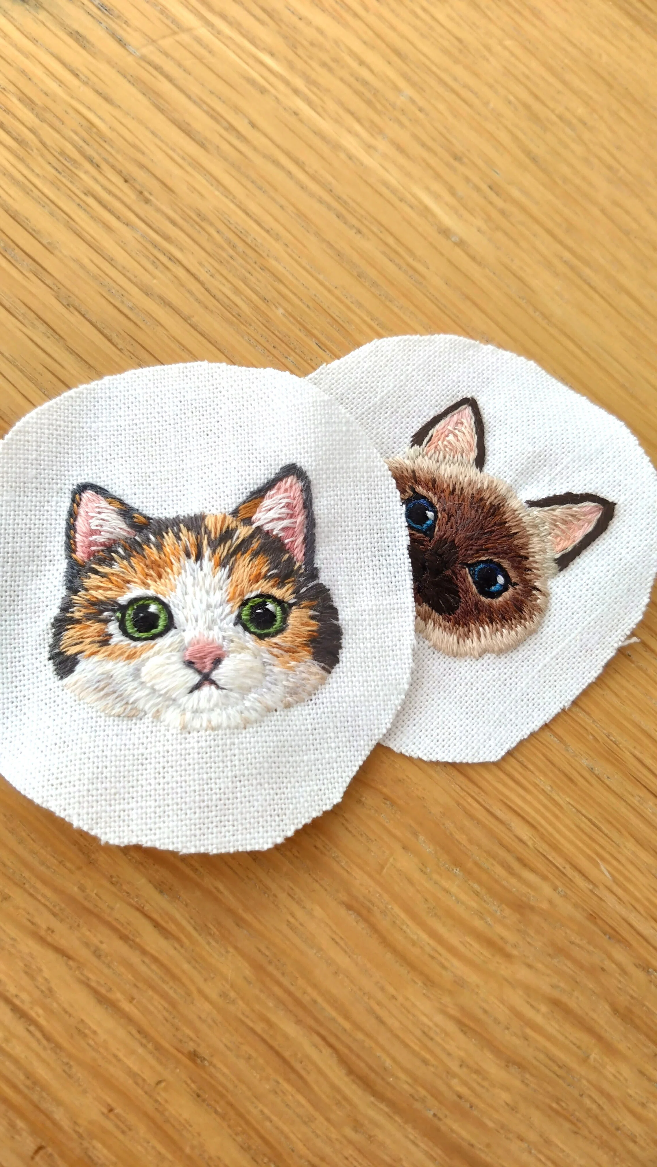 ネコさん刺繍を練習中｜松本あさ