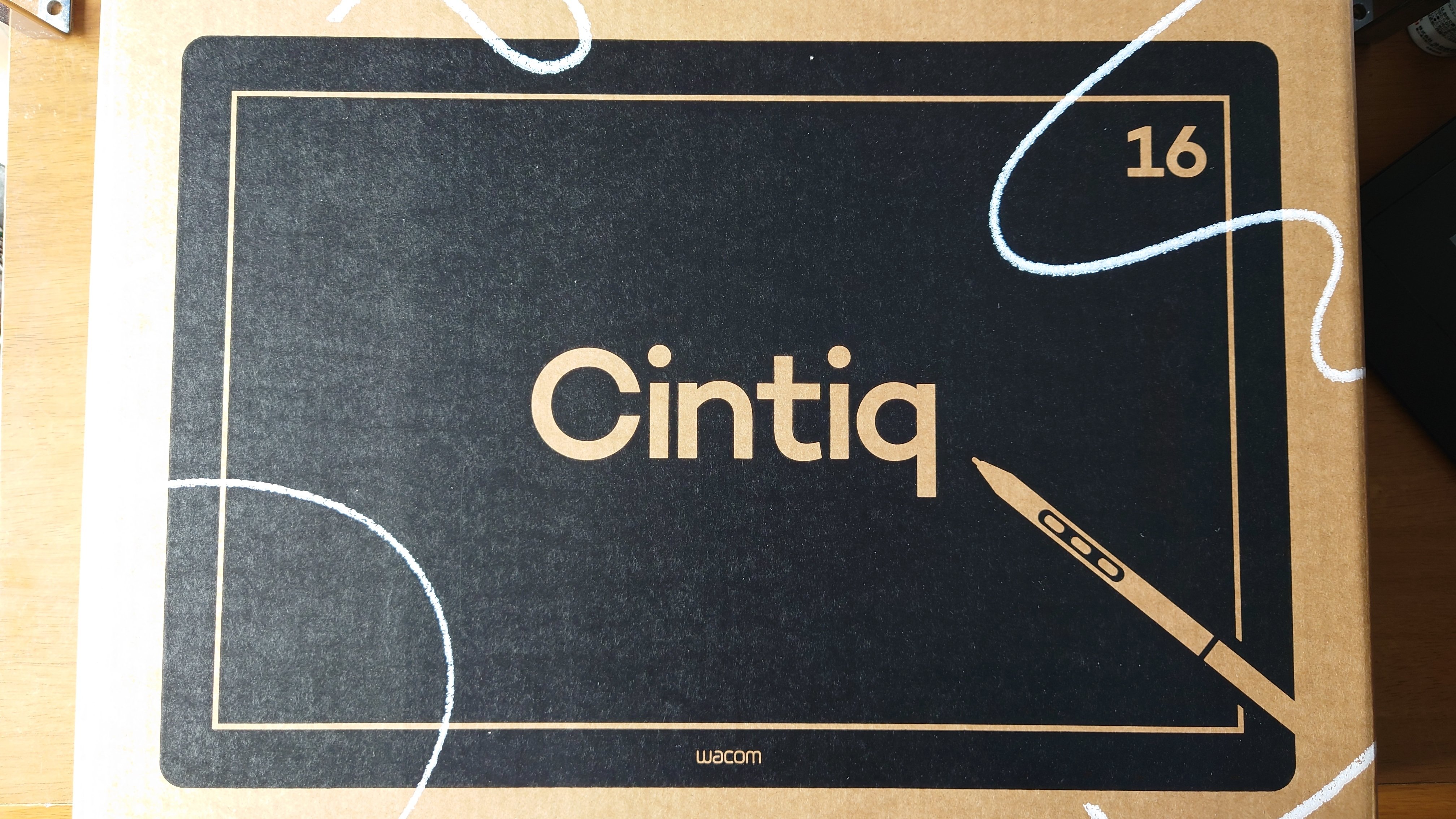 Cintiq16を旧型から新型へ買い替えたので軽く比較レビューしてみる｜で