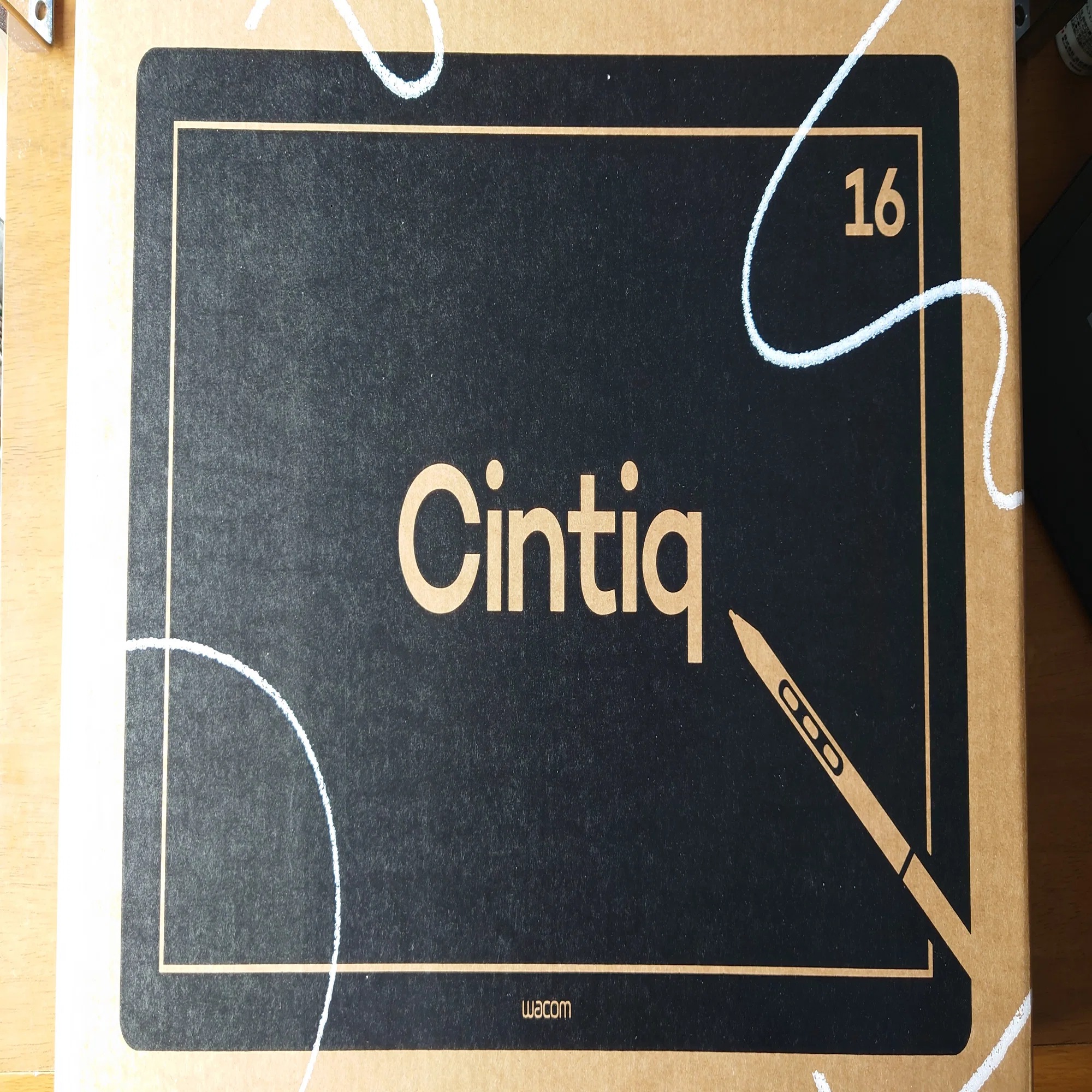 Cintiq16を旧型から新型へ買い替えたので軽く比較レビューしてみる｜で 