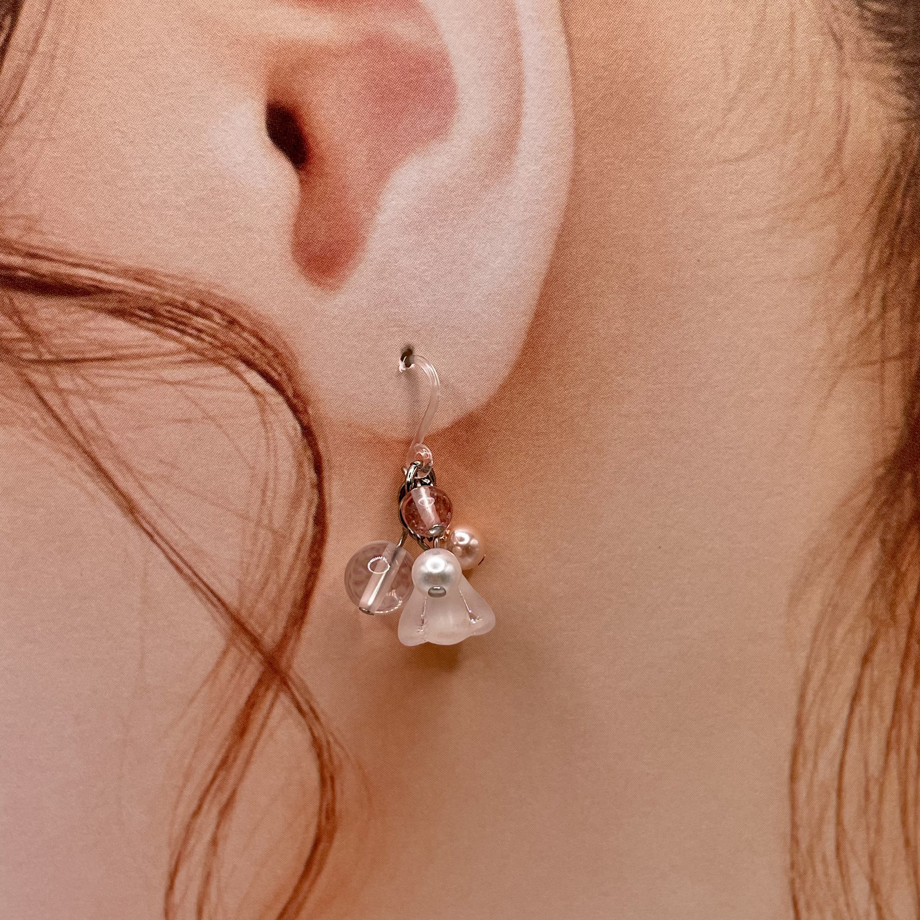 春を連れてくる、ローズクォーツ × ストロベリークォーツのピアス｜む