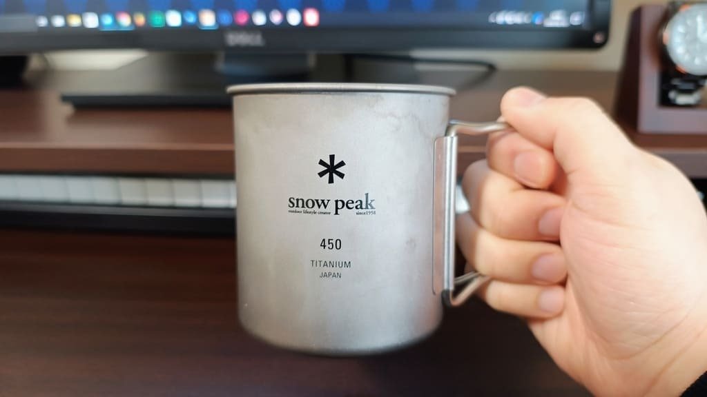 軽くてタフ、そして美しい。「Snow Peak チタンシングルマグ 450」は