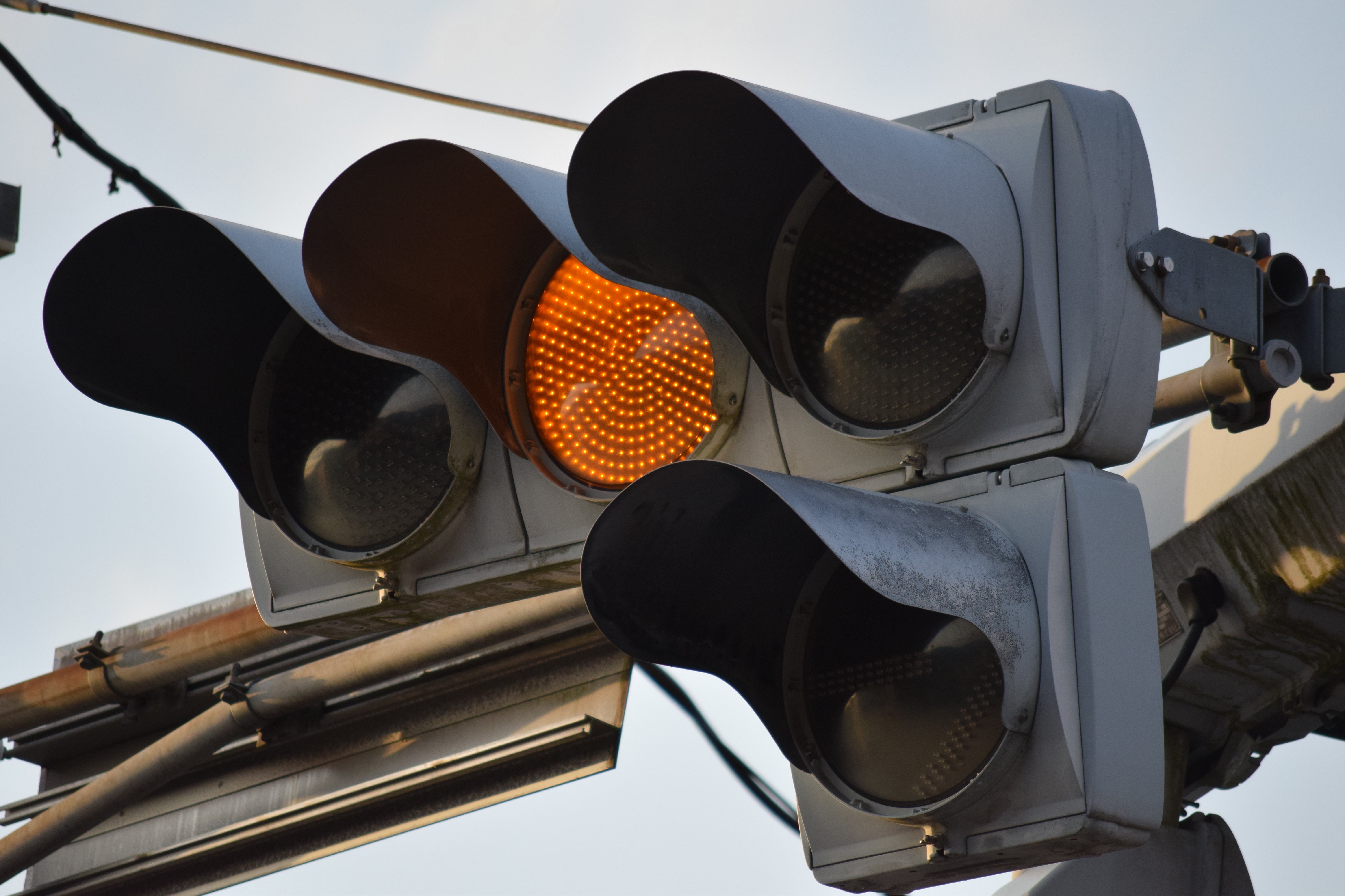 岐阜県中津川市にカマボコ3列矢印発見‼｜けんだまの信号機撮影