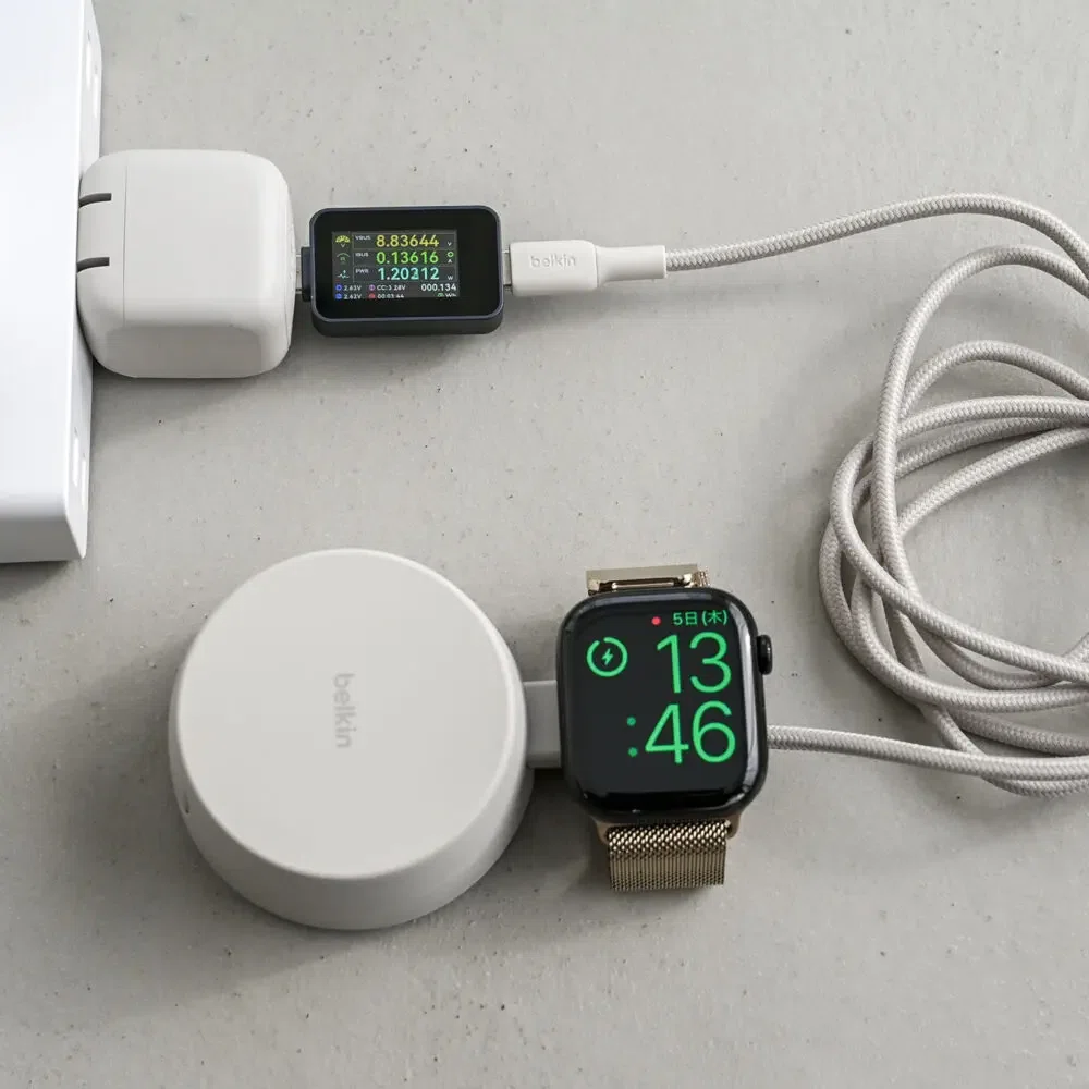 Belkin UltraCharge Pro 2-in1変形式マグネット充電器25Wをレビュー