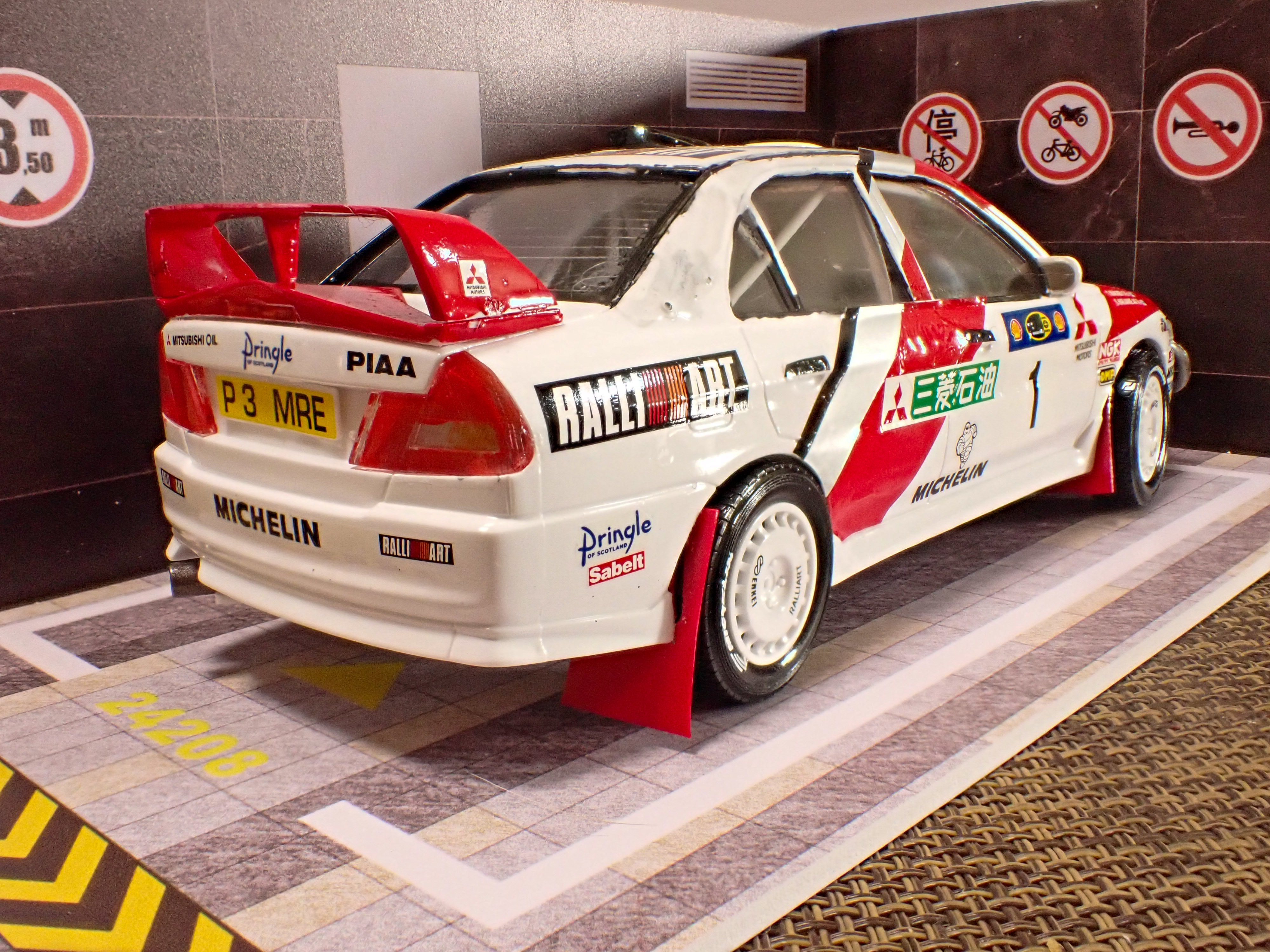 ハセガワ 1/24 ランサー エボリューションⅣ 1997 サファリラリー