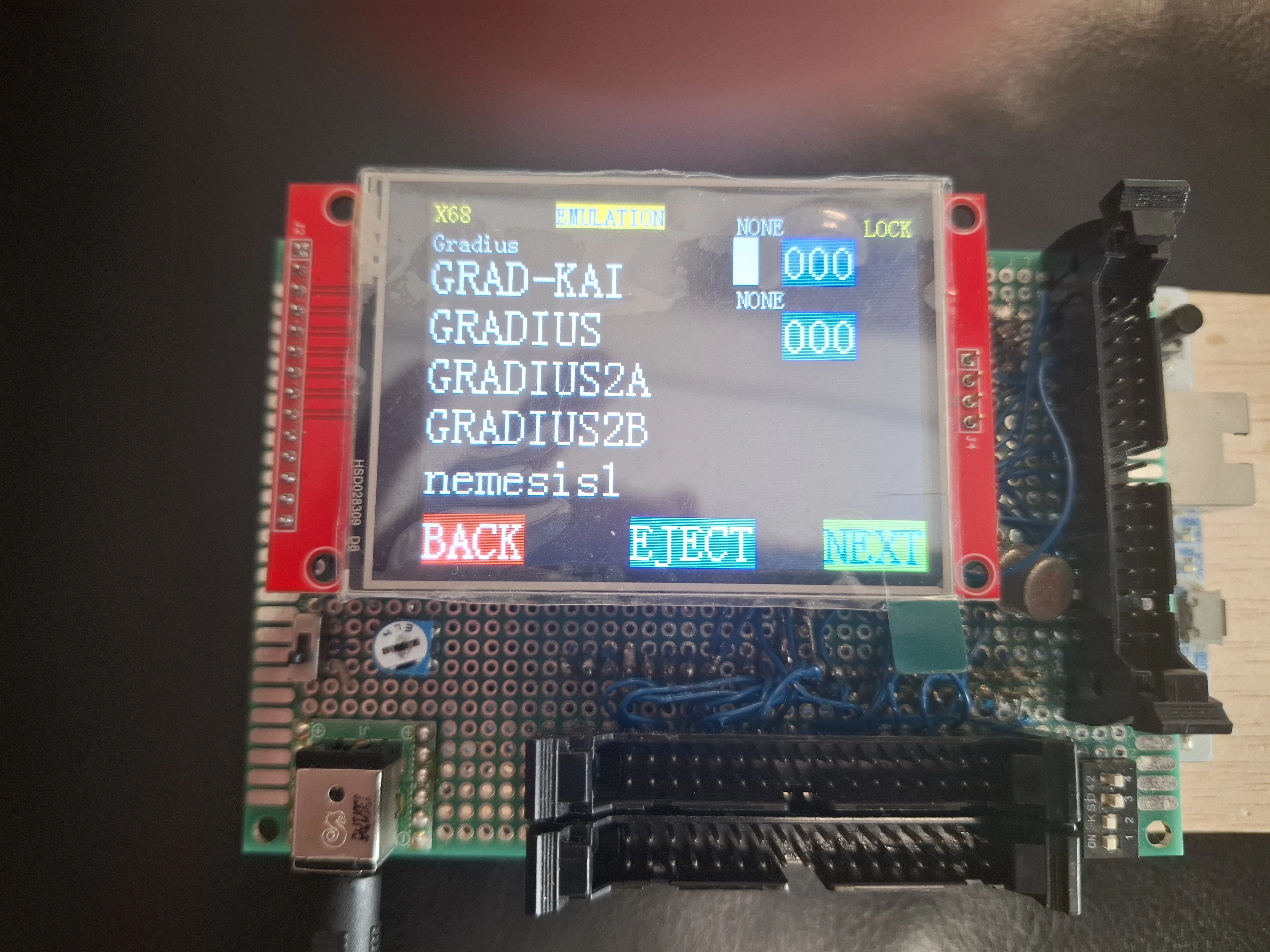 PC98・PC88・X68000対応、プロテクトごと読み込み可能なFDD