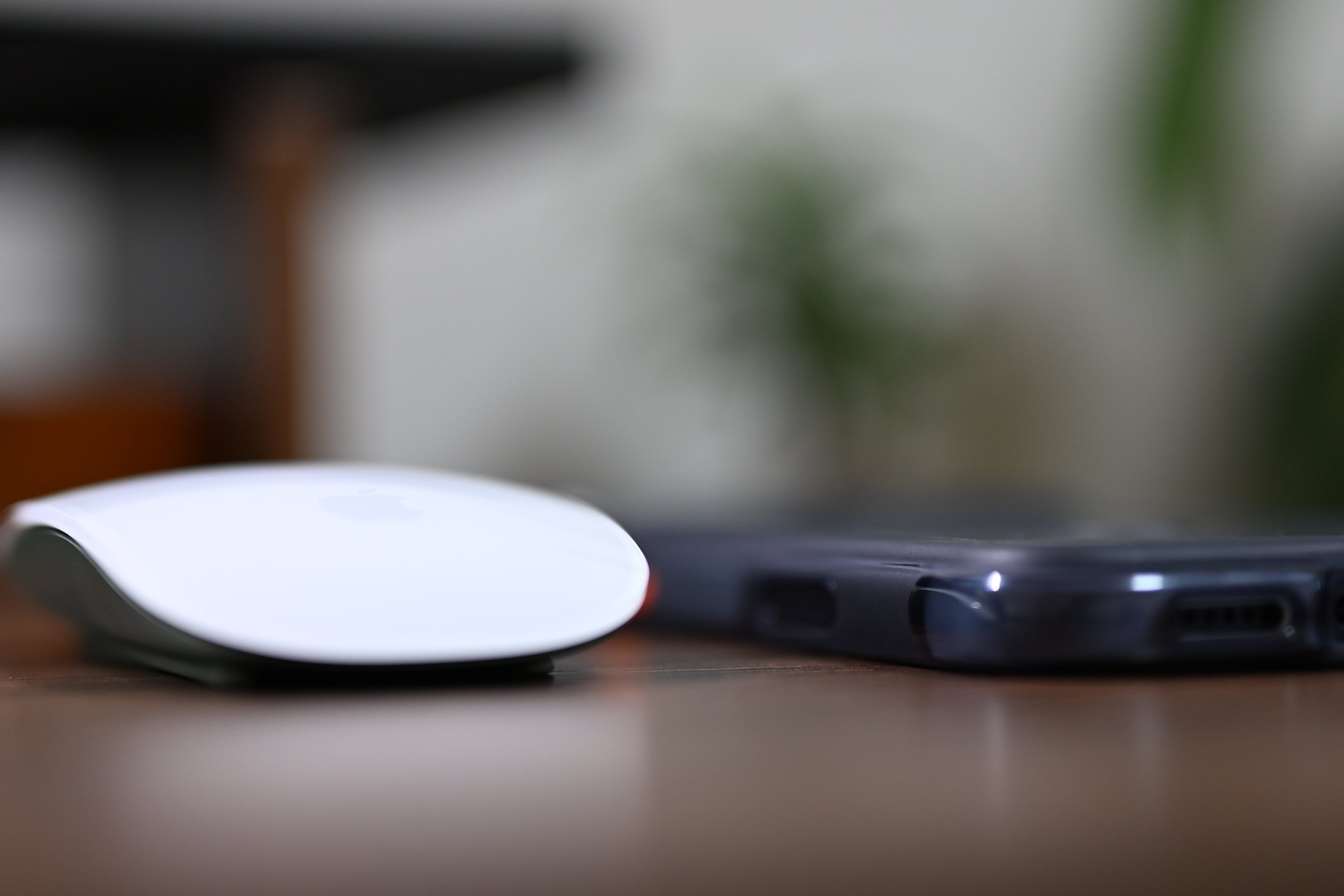 Magic Mouse (USB-C) レビュー｜コンパクトなのに操作が途切れない純正