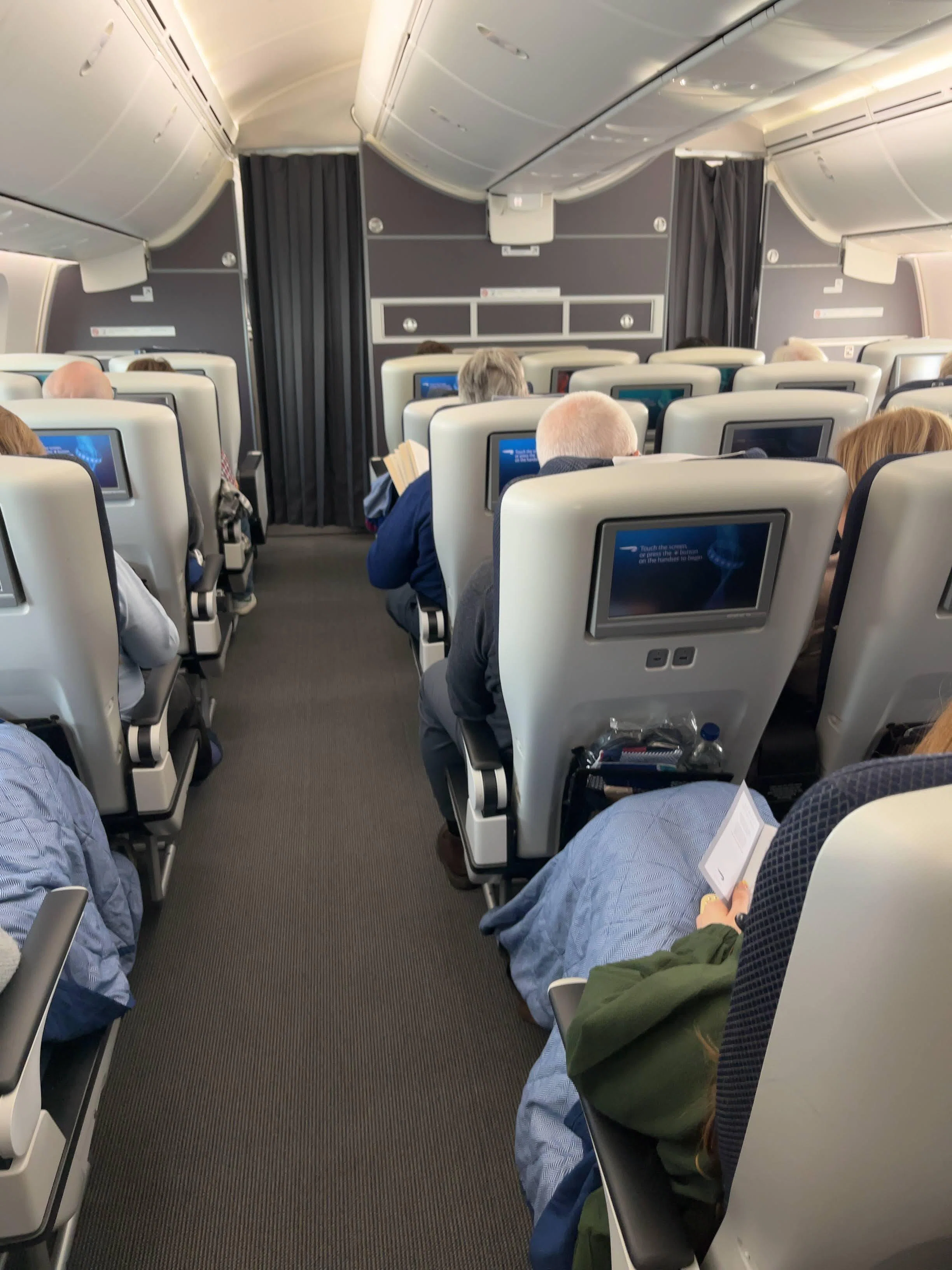搭乗記✈】British Airways プレミアムエコノミーとJALエコノミー深夜